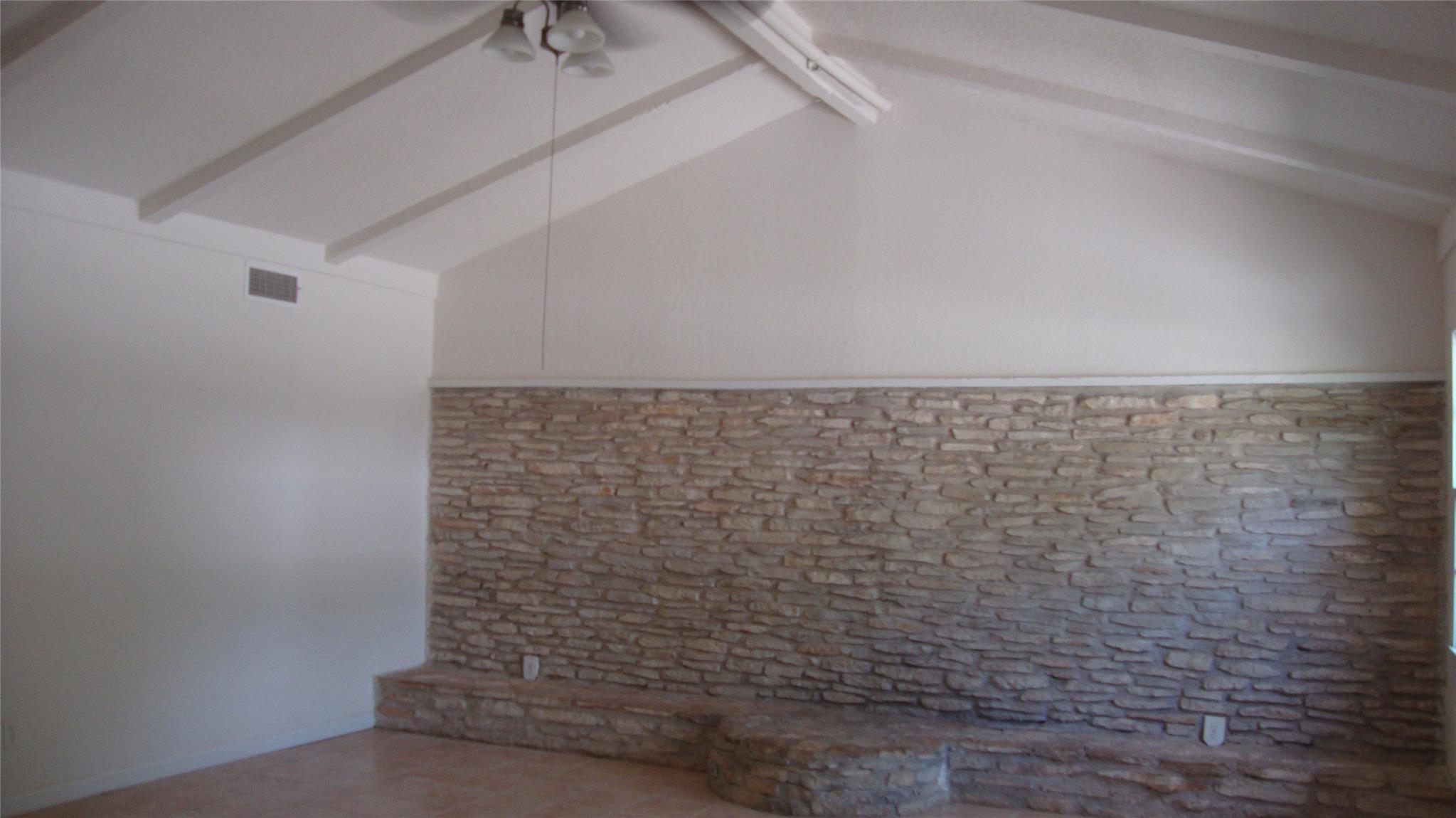 18311 Redbud Ln, Jonestown, TX 78645