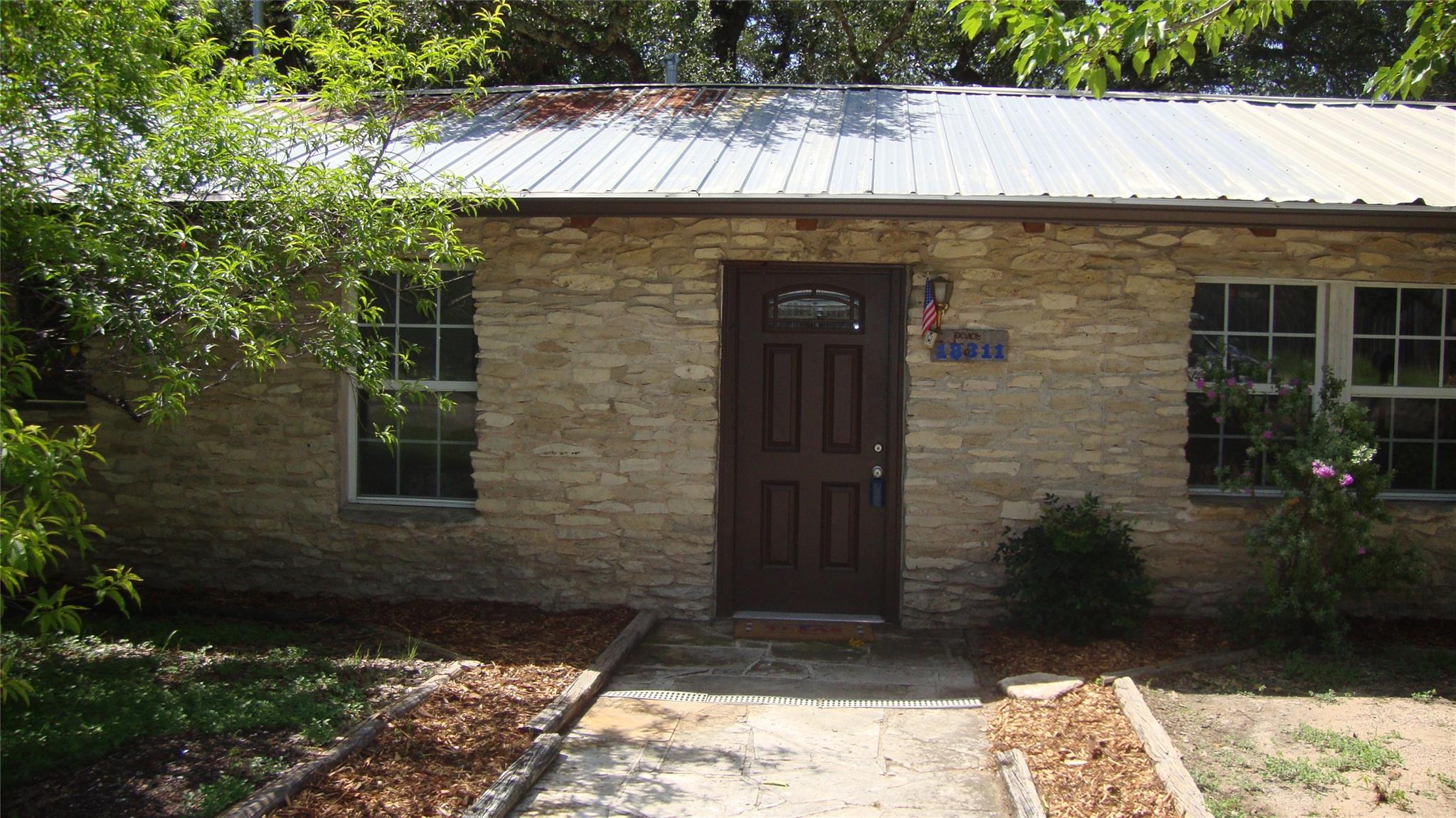 18311 Redbud Ln, Jonestown, TX 78645
