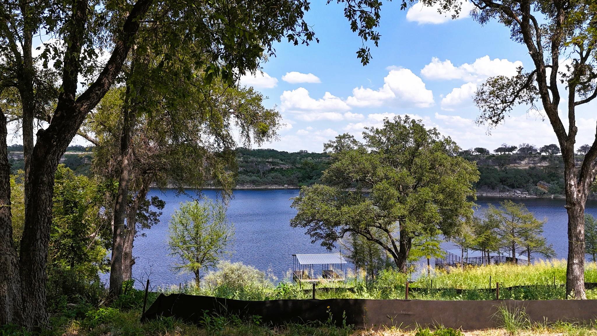 1015-1017 Lake Shore Lot 72&73 Dr, Spicewood, TX 78669
