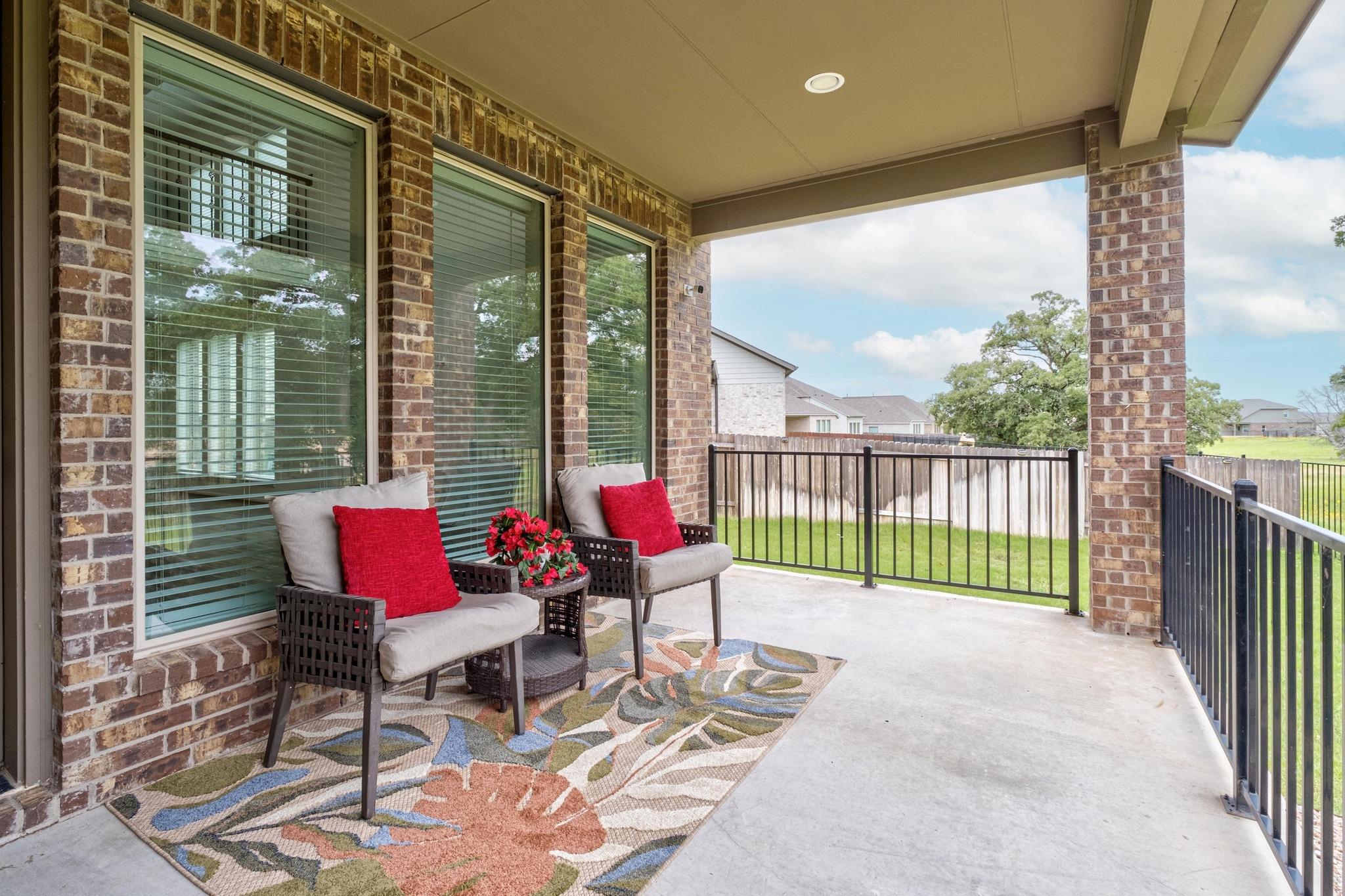 105 Sweetgum Cv, Bastrop, TX 78602