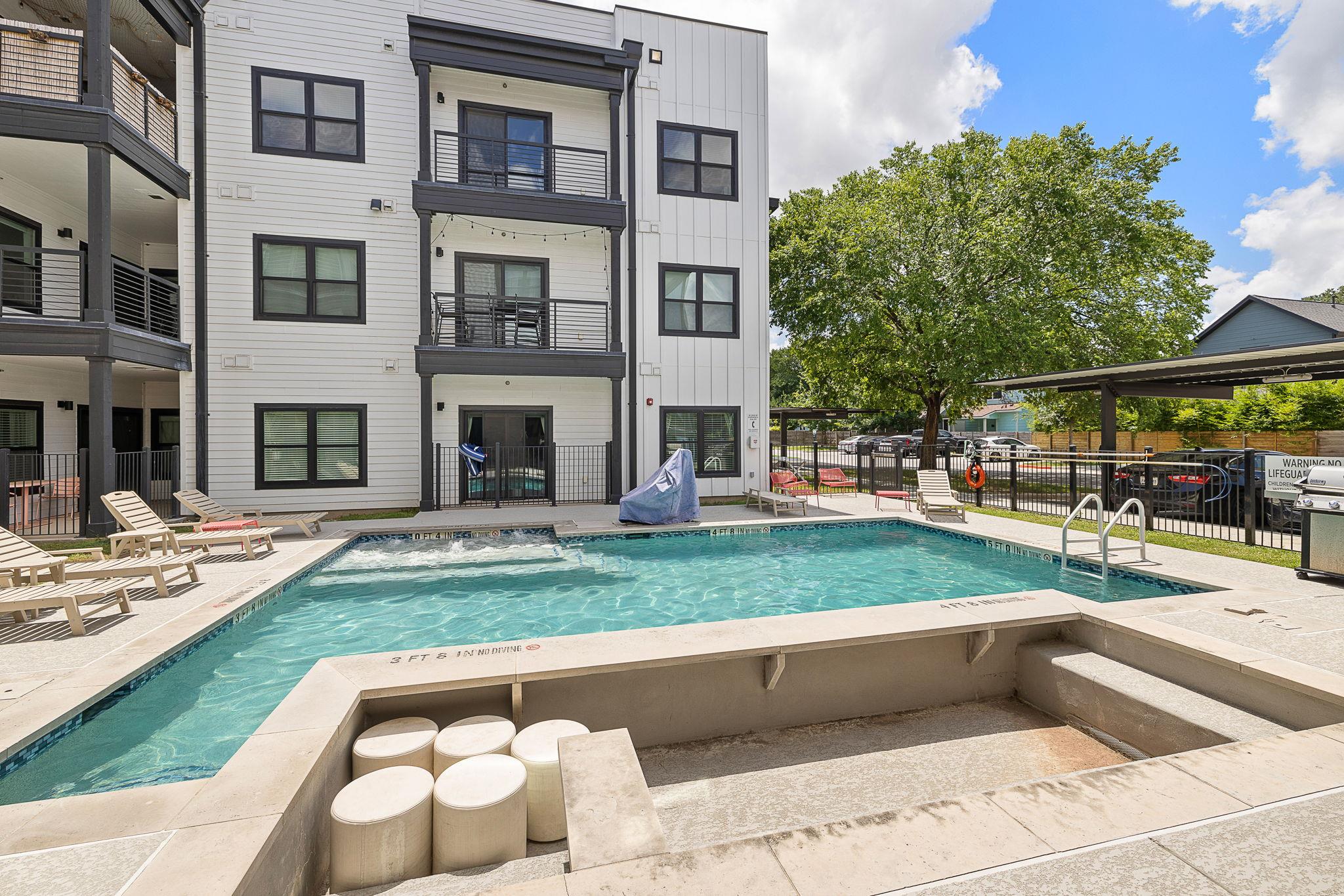 3101 Govalle Ave # 219, Austin, TX 78702