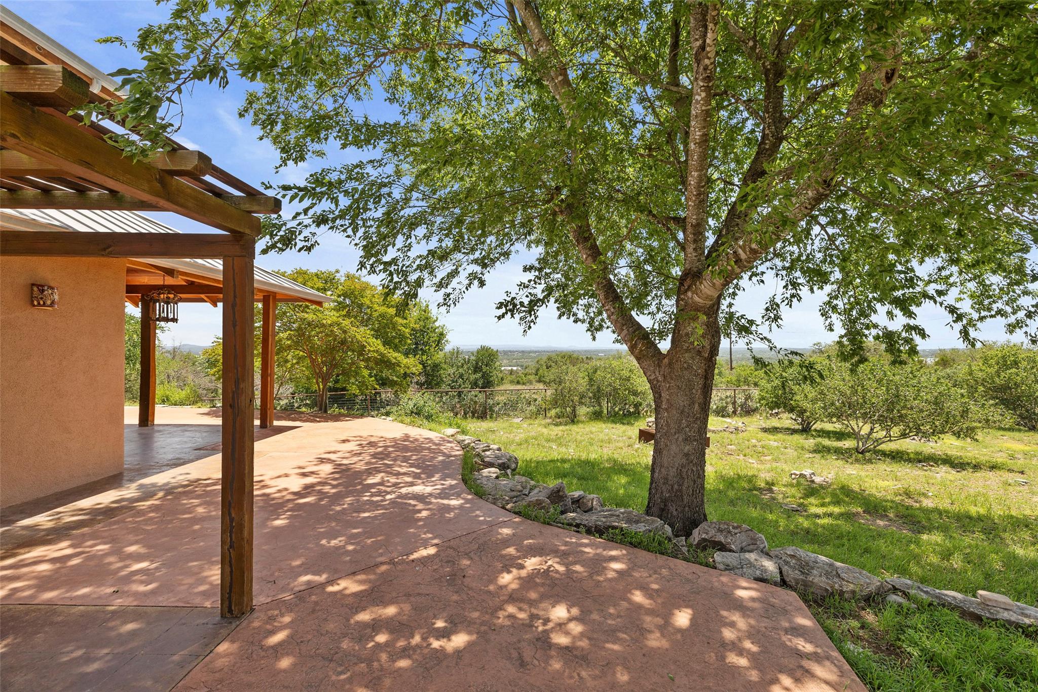 309 Cactus Trl, Johnson City, TX 78070