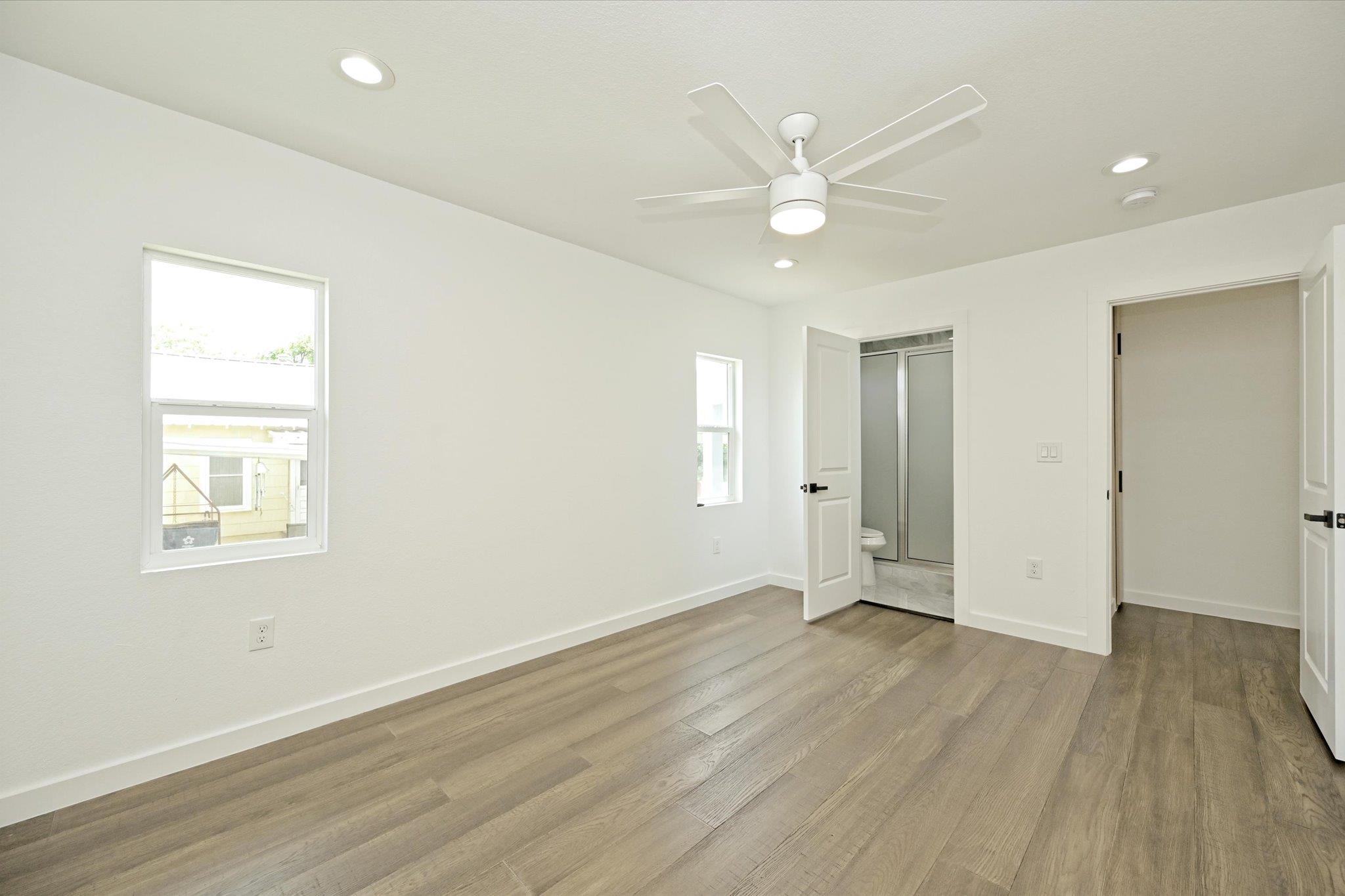 710 E 2nd St, Elgin, TX 78621