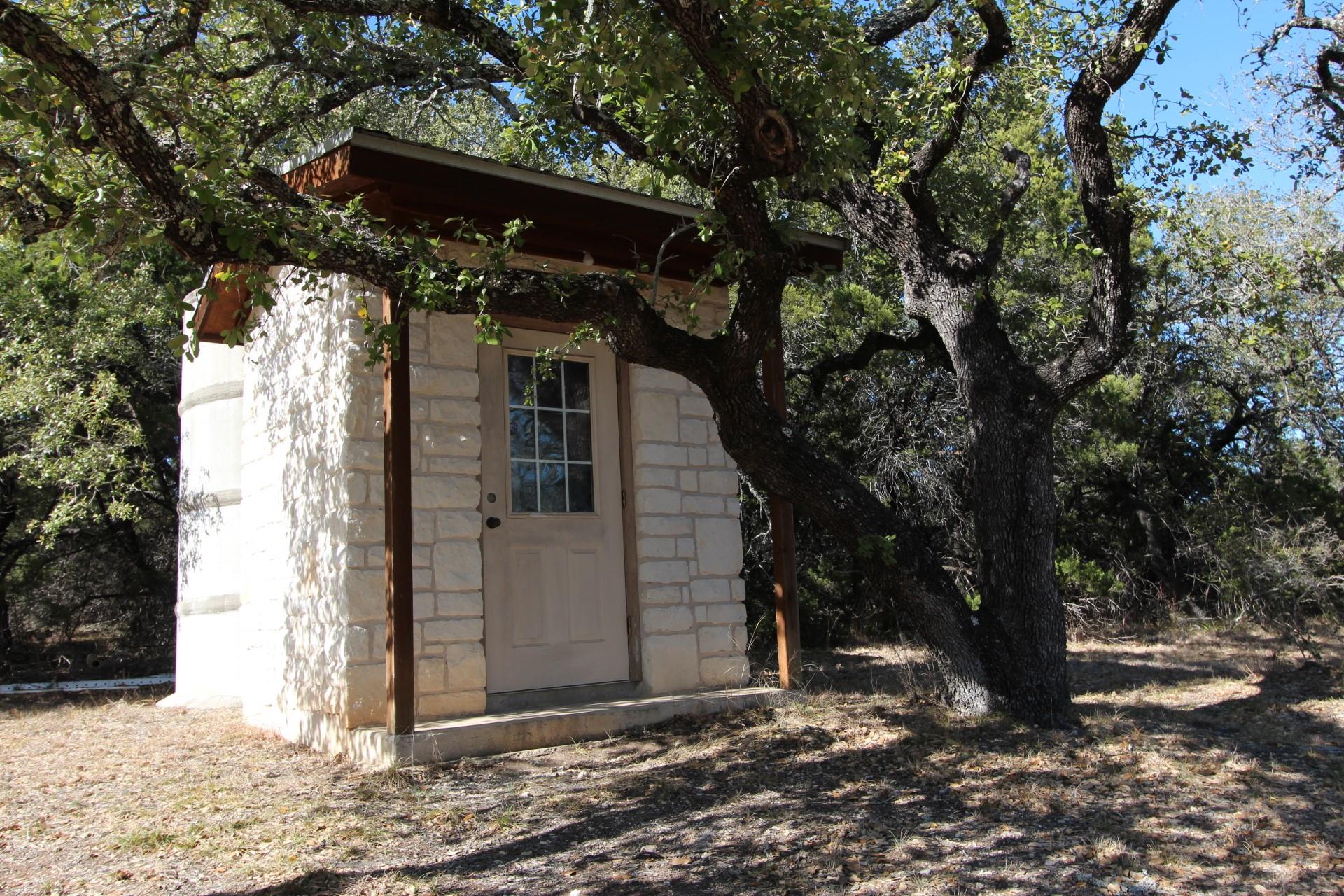 199 Middleton Rd, Spicewood, TX 78669