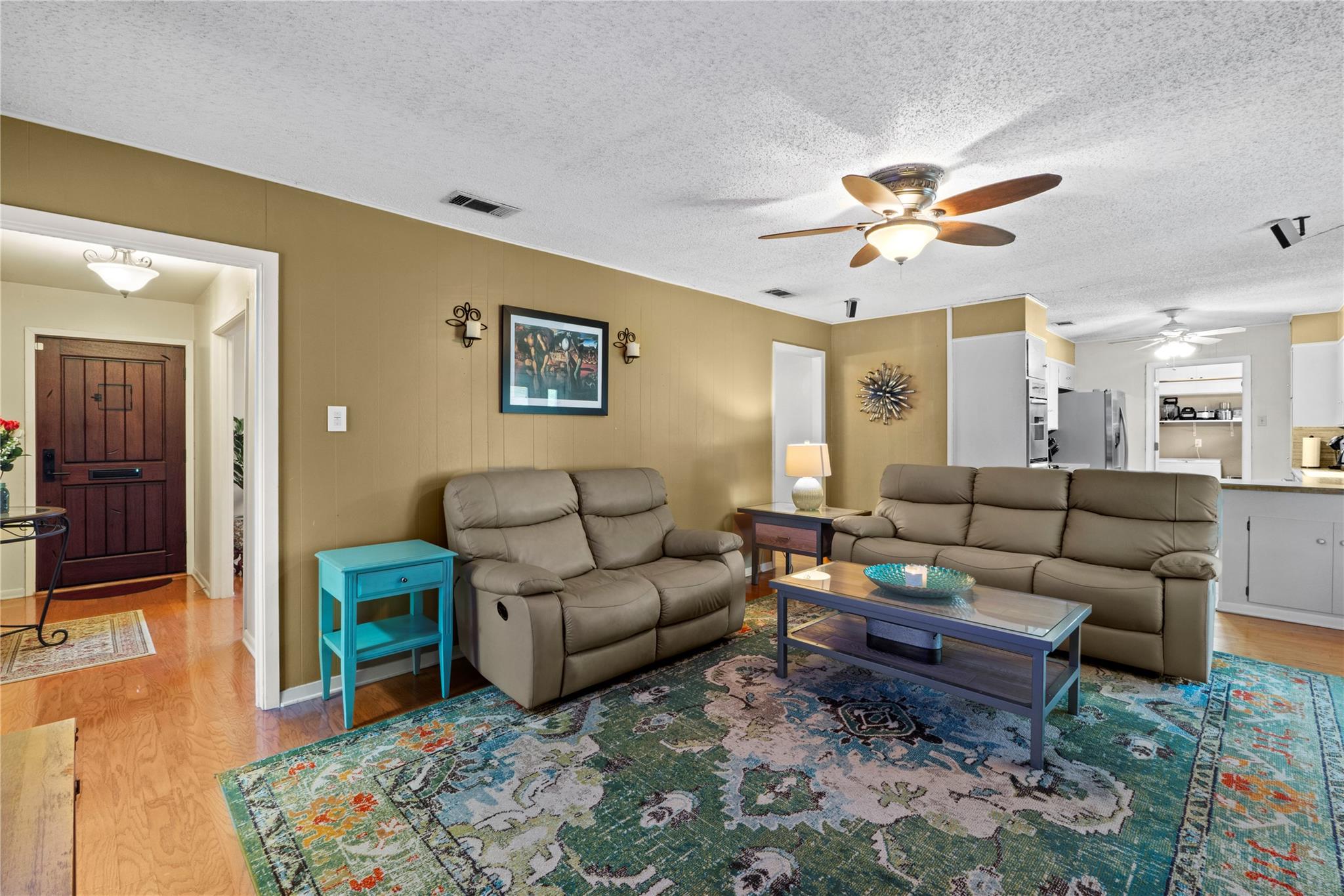3206 Silverleaf Dr, Austin, TX 78757