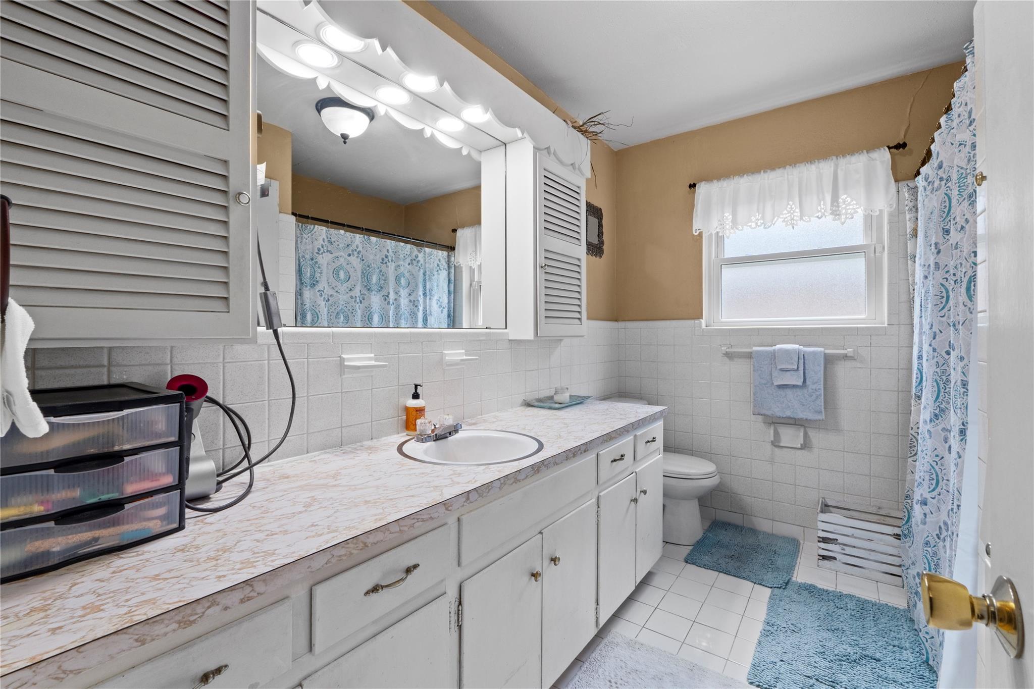 3206 Silverleaf Dr, Austin, TX 78757