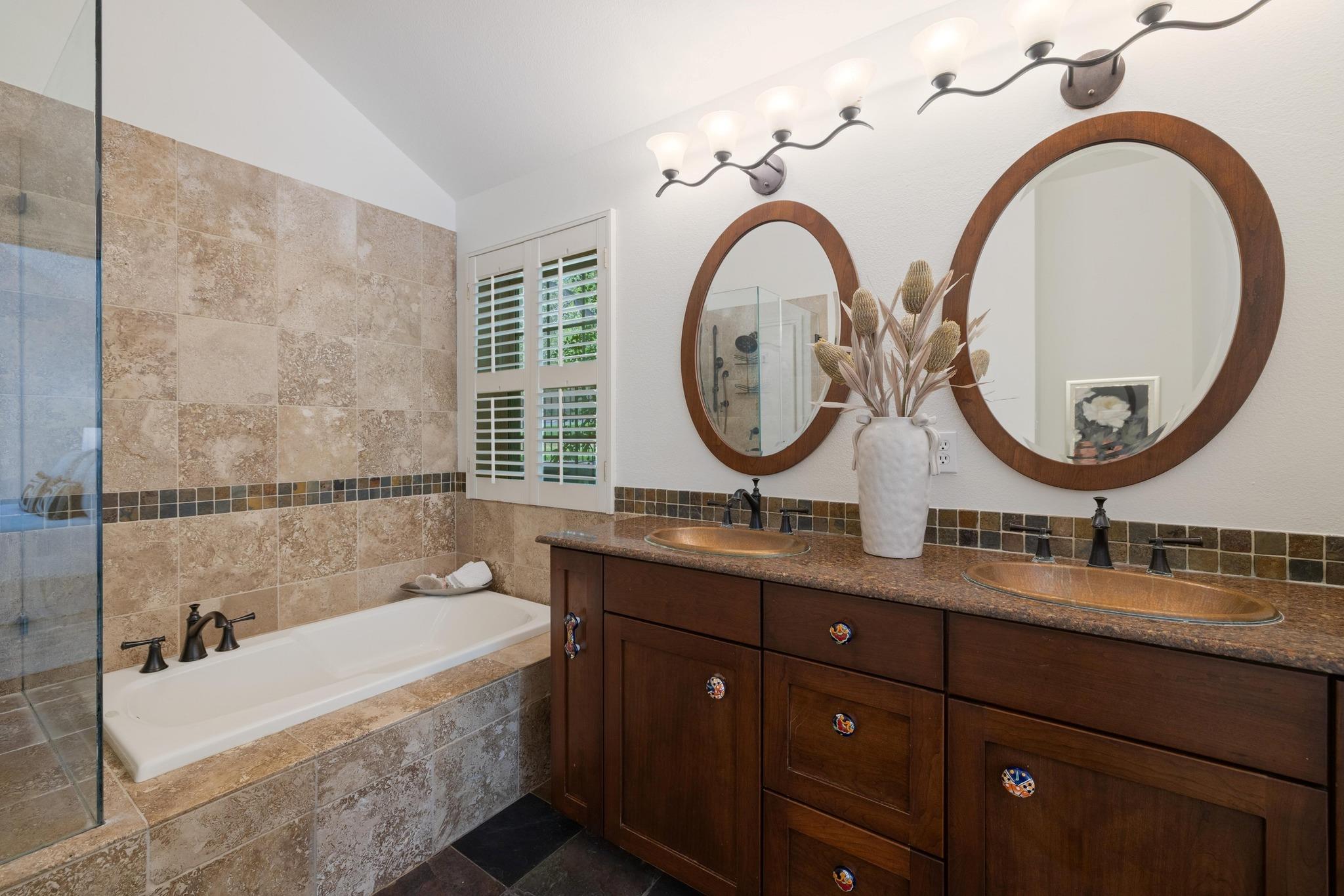 10909 Grapevine Ln, Austin, TX 78759