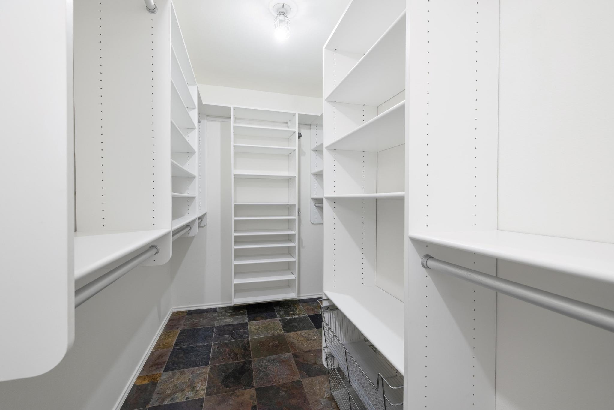 10909 Grapevine Ln, Austin, TX 78759