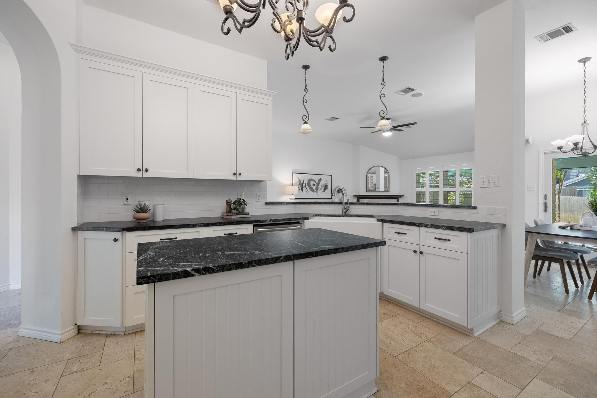 10909 Grapevine Ln, Austin, TX 78759