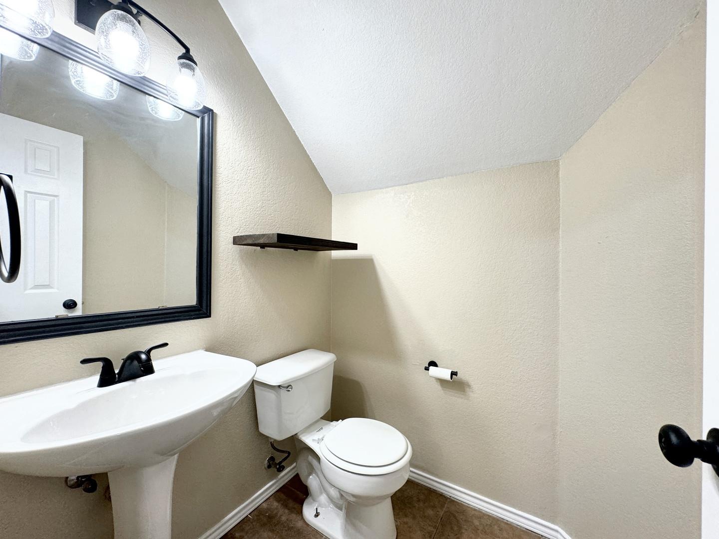 831 Sagewood Trl, San Marcos, TX 78666