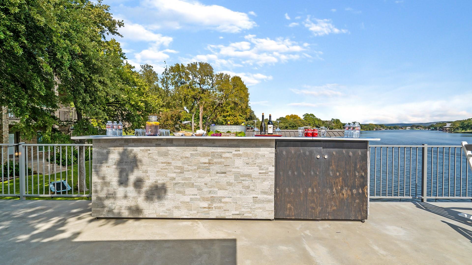 2270 Fred Woods Dr, Kingsland, TX 78639