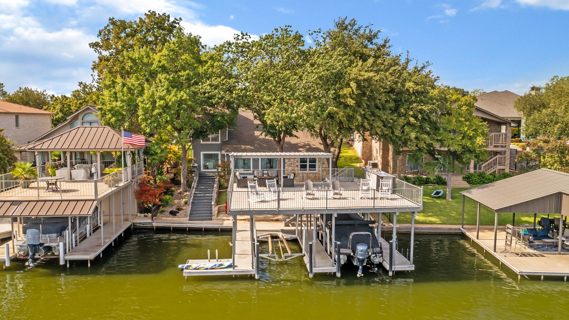 2270 Fred Woods Dr, Kingsland, TX 78639