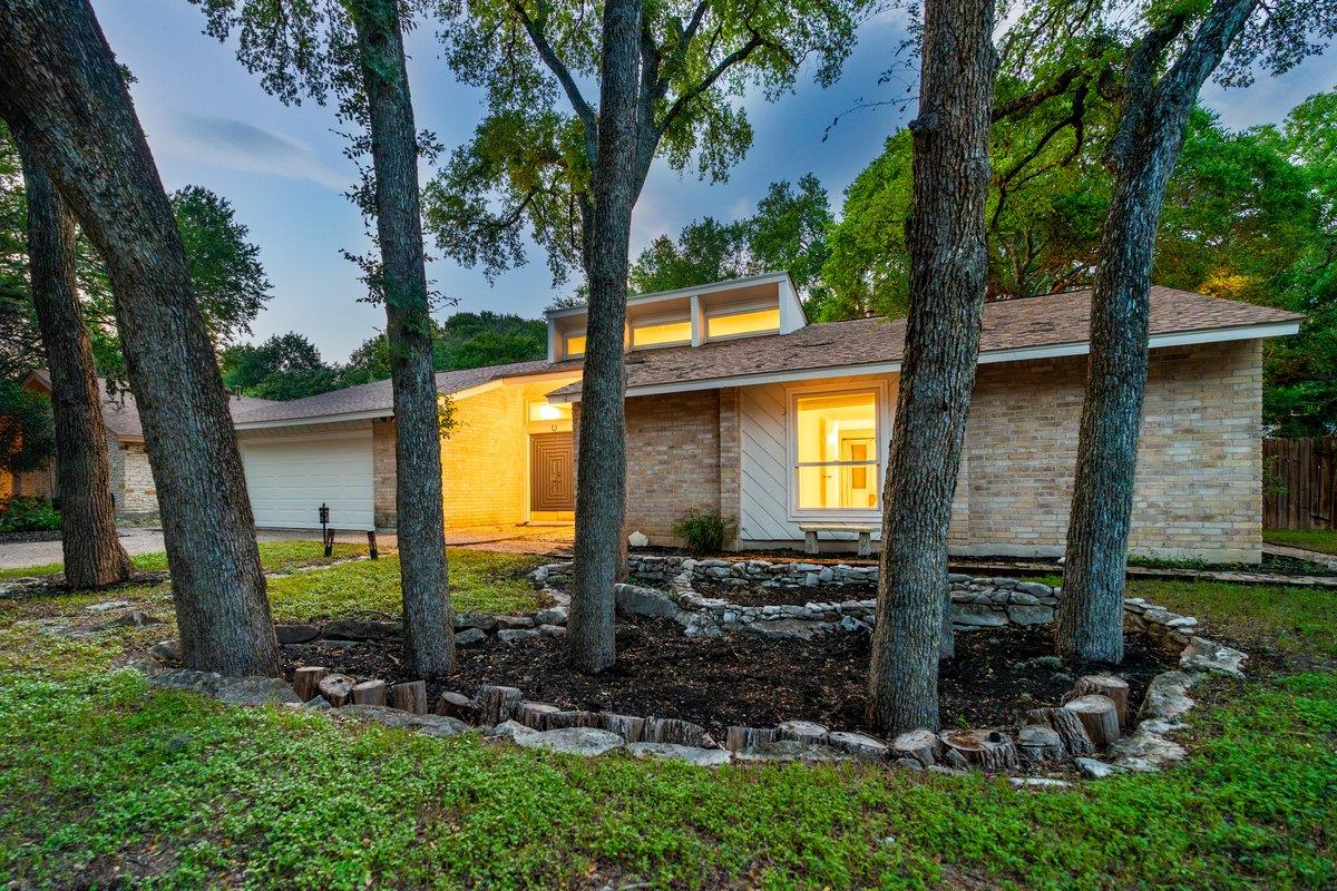4831 Trail Crest Cir, Austin, TX 78735