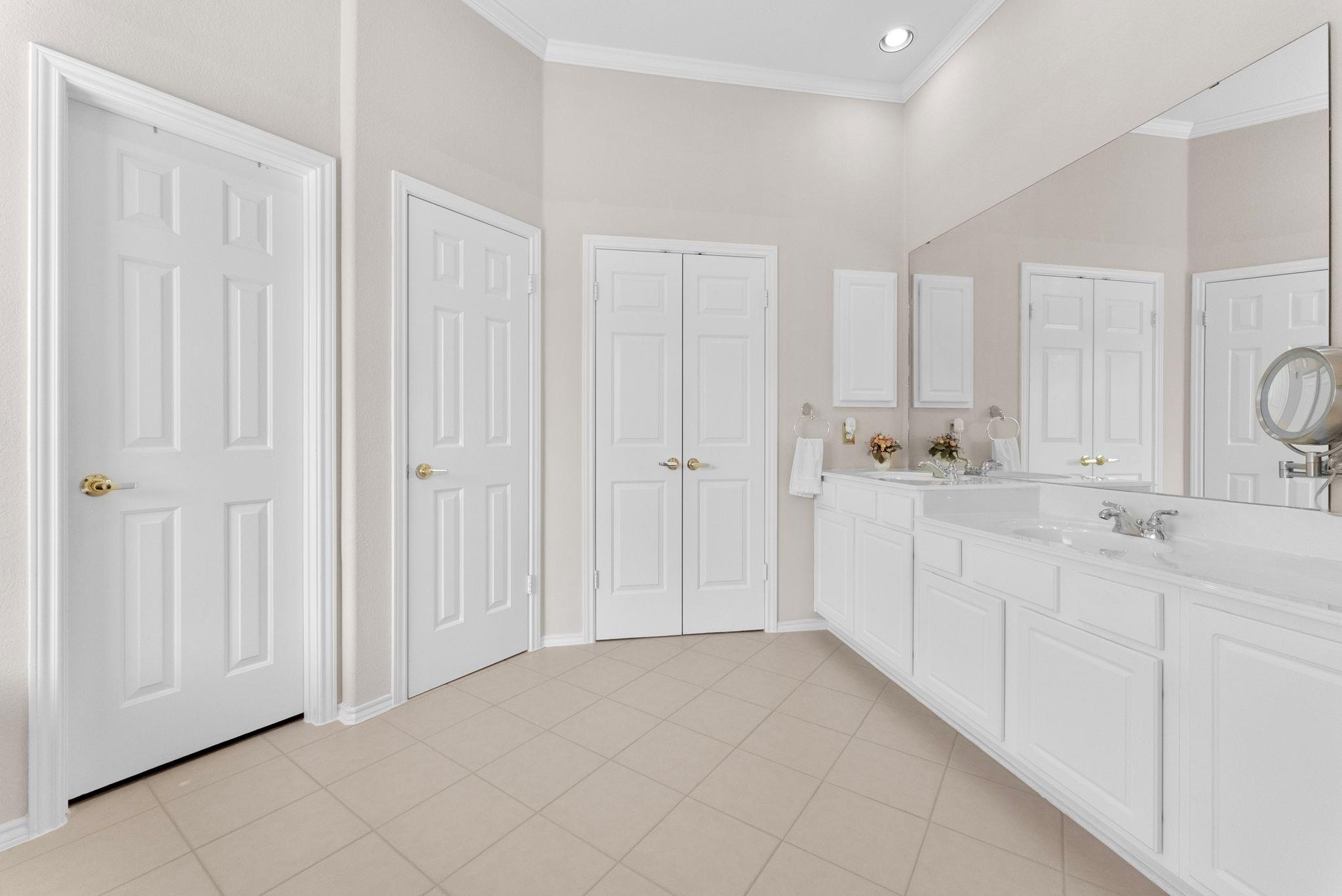 8105 Red Bird Ct, Austin, TX 78726