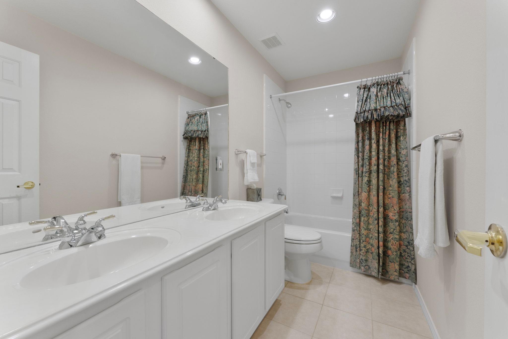 8105 Red Bird Ct, Austin, TX 78726