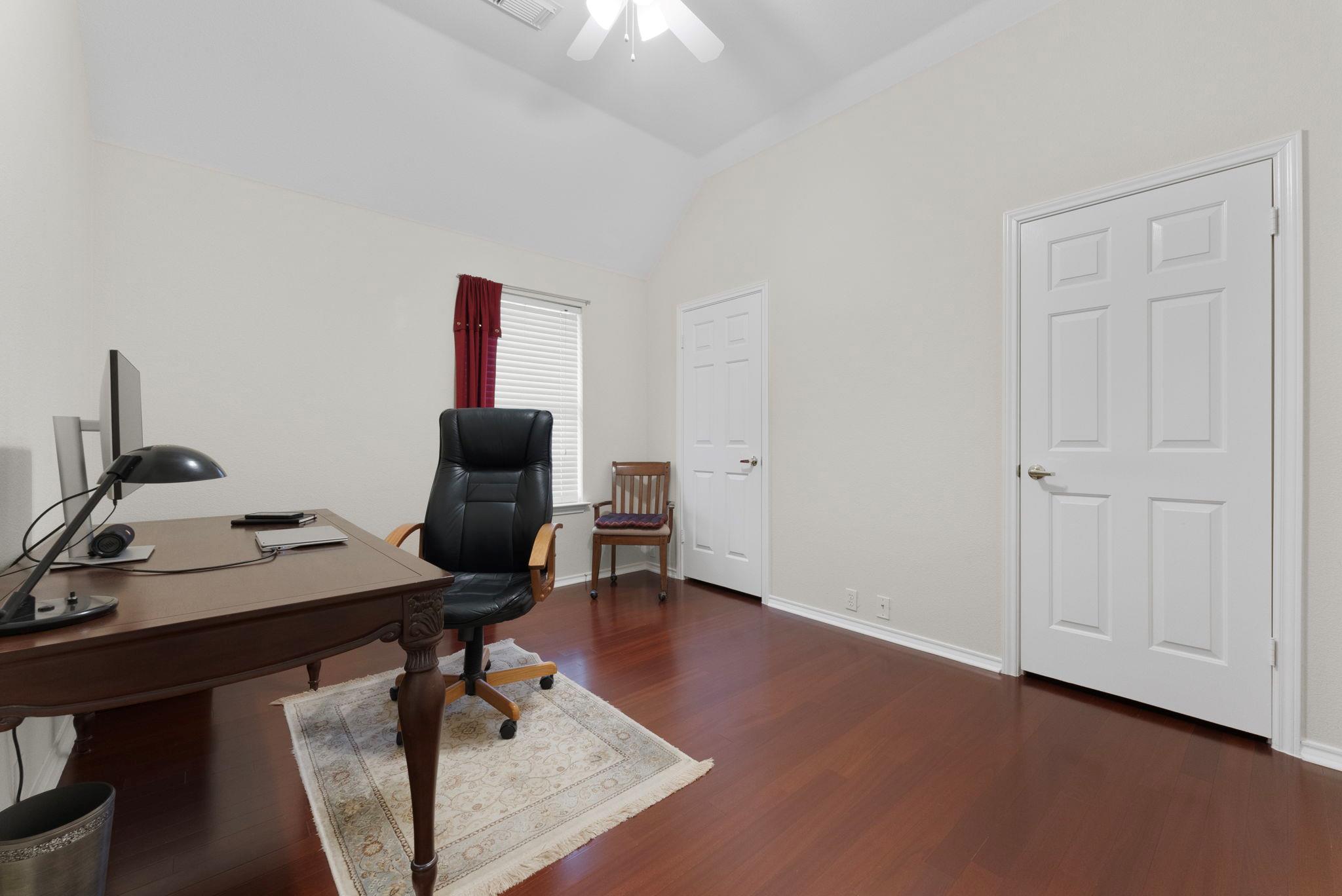 8105 Red Bird Ct, Austin, TX 78726