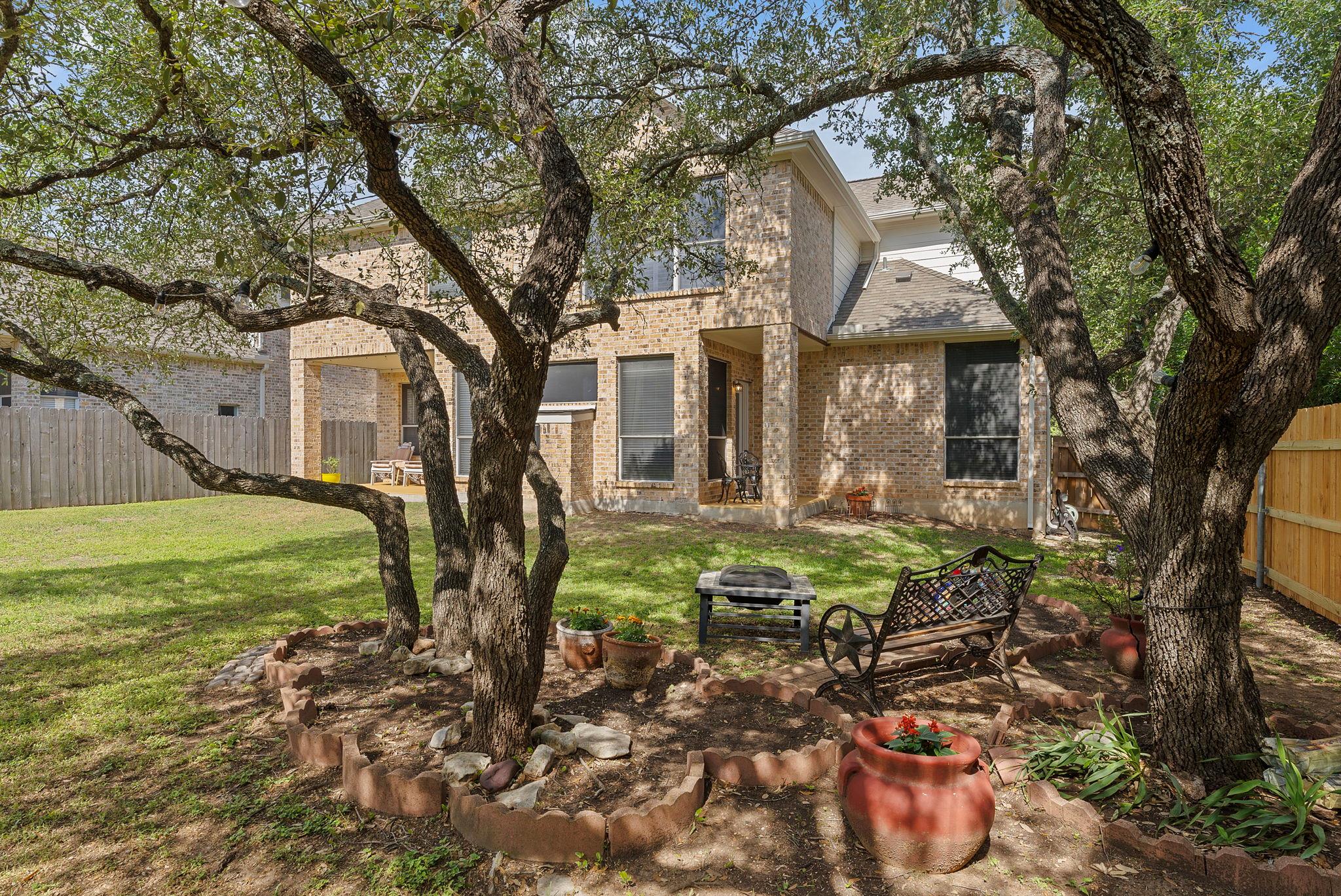 8105 Red Bird Ct, Austin, TX 78726