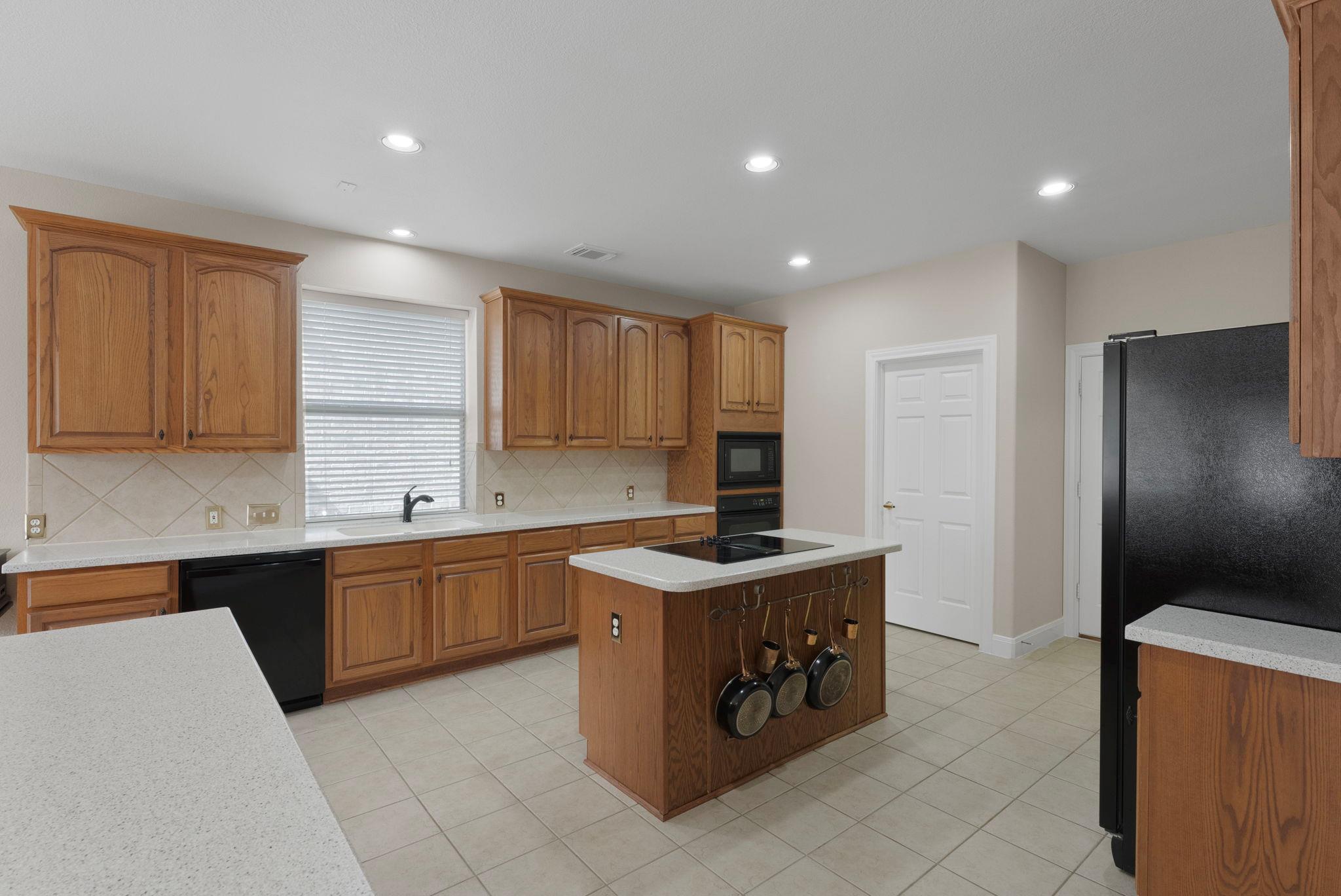 8105 Red Bird Ct, Austin, TX 78726