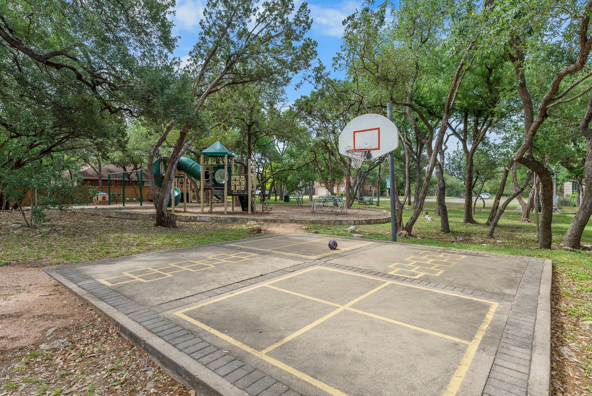 8105 Red Bird Ct, Austin, TX 78726