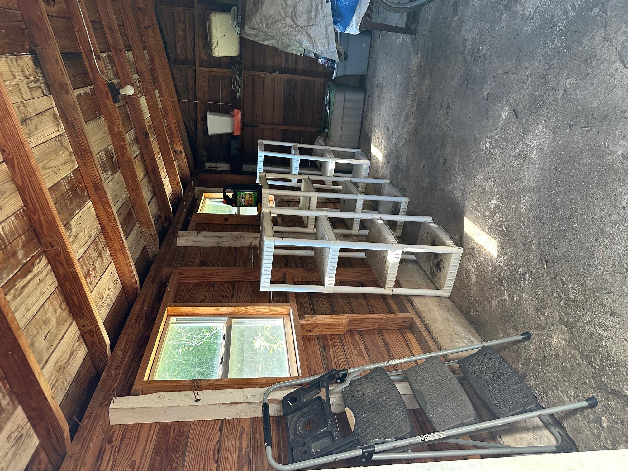 762 E Walnut St, La Grange, TX 78945