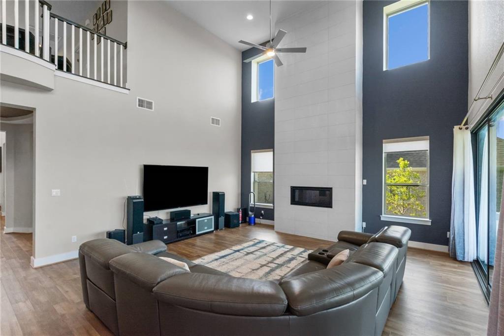 820 Palamos Dr, Leander, TX 78641