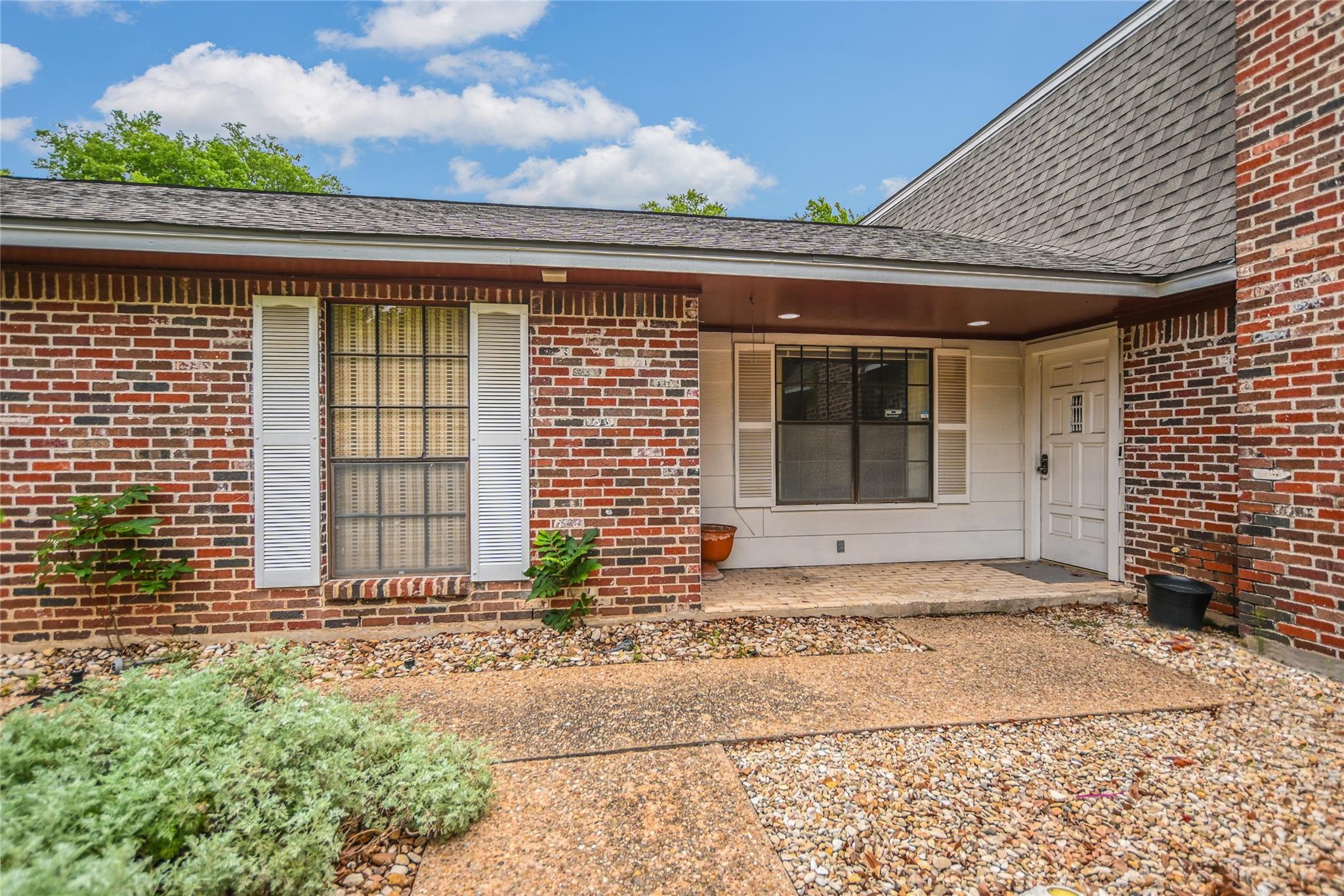 10925 Preston Trails Dr, Austin, TX 78747