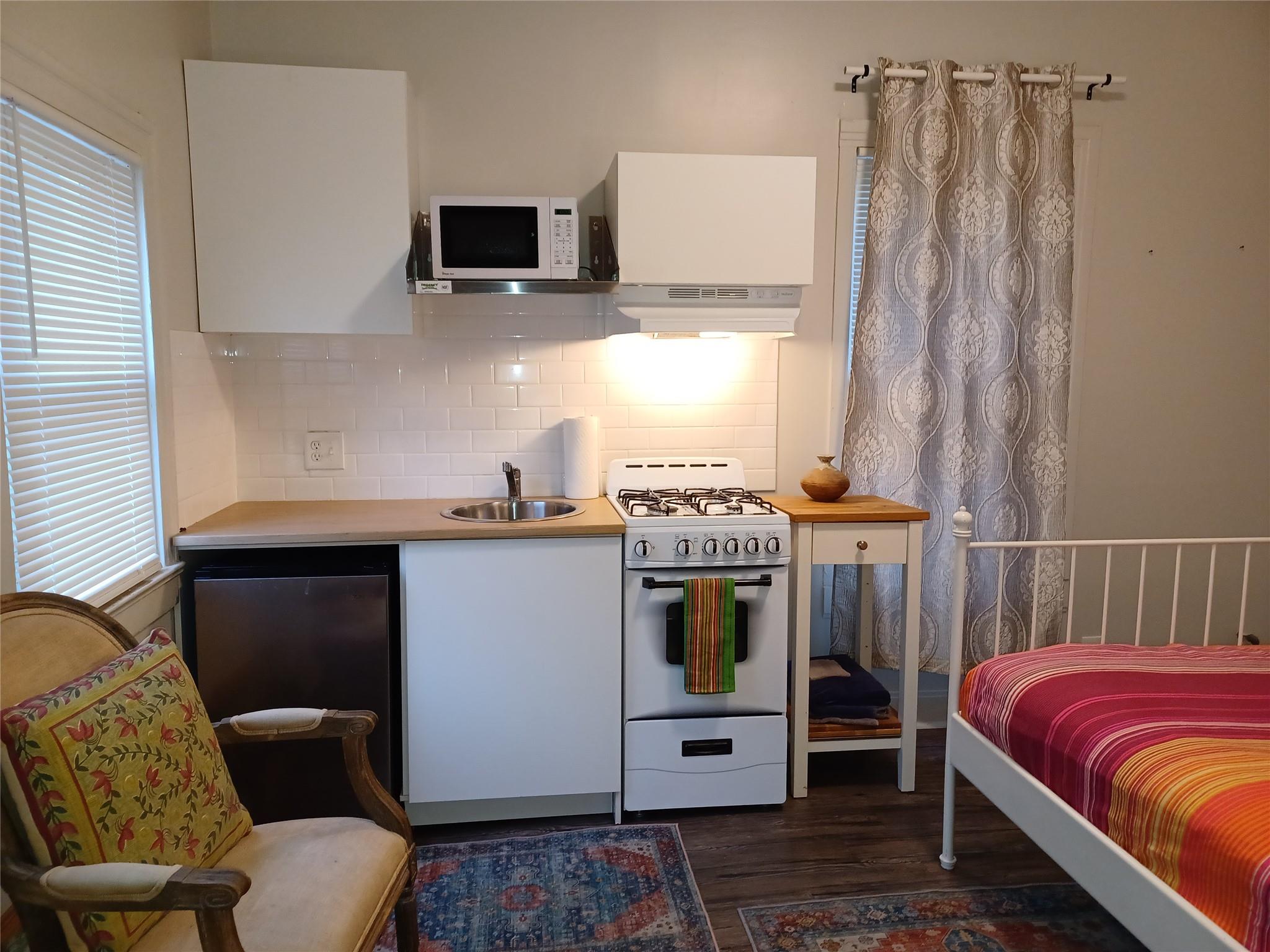 1906 San Gabriel St # 9, Austin, TX 78705