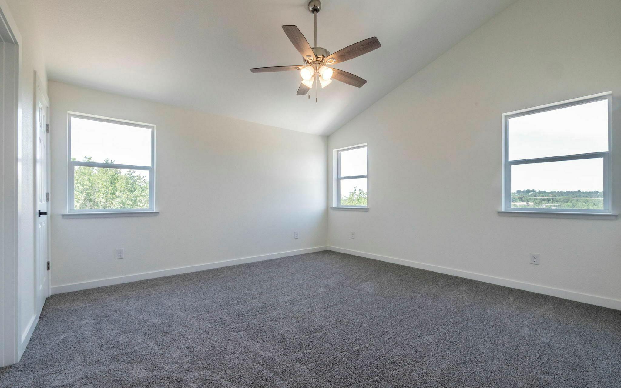 175 Kahalulu Dr, Bastrop, TX 78602