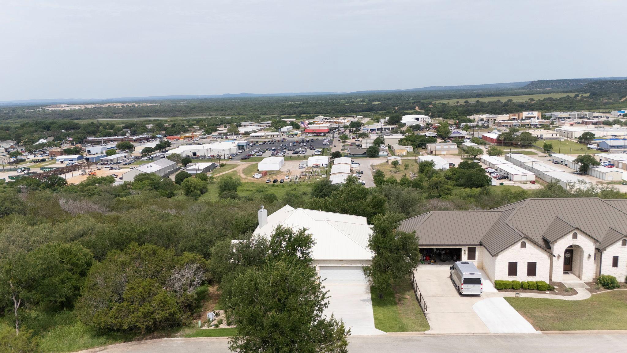 1110 Monterrey Oak Cir, Marble Falls, TX 78654