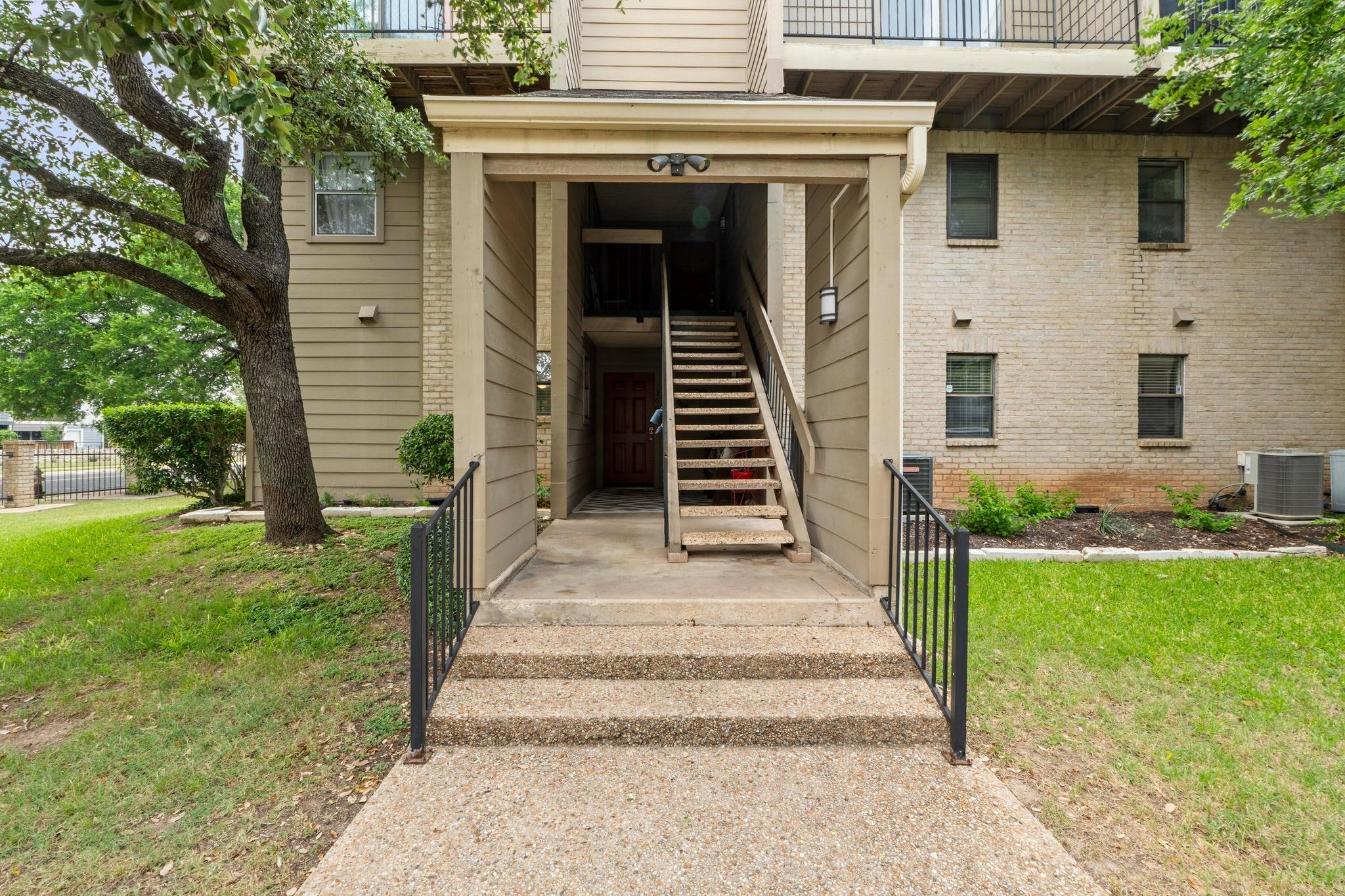 1135 Barton Hills Dr # 240, Austin, TX 78704