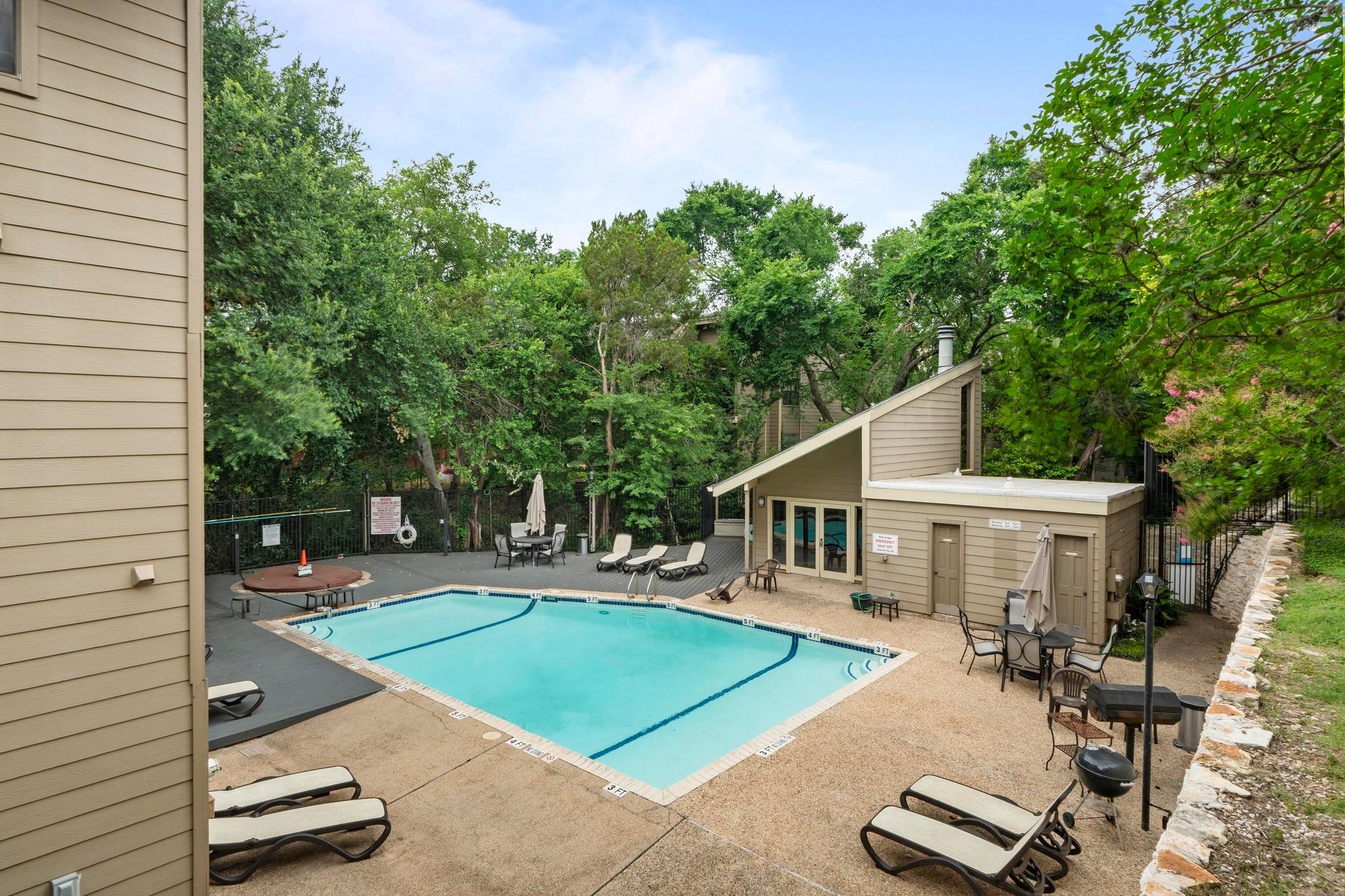 1135 Barton Hills Dr # 240, Austin, TX 78704