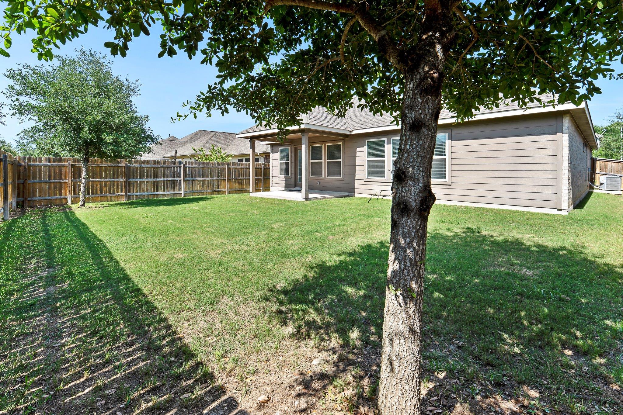 160 Sangaree Dr, Buda, TX 78610