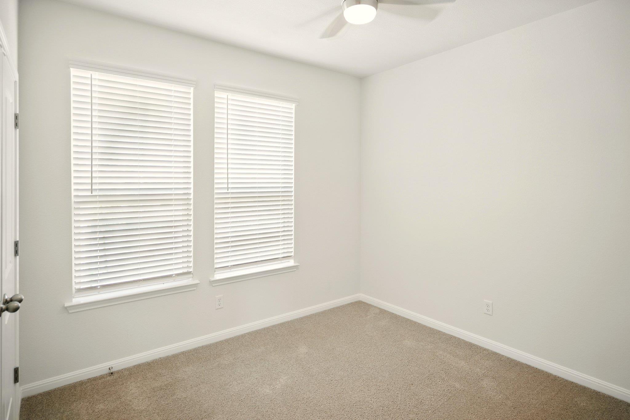 210 Weaver Ln, Bastrop, TX 78602