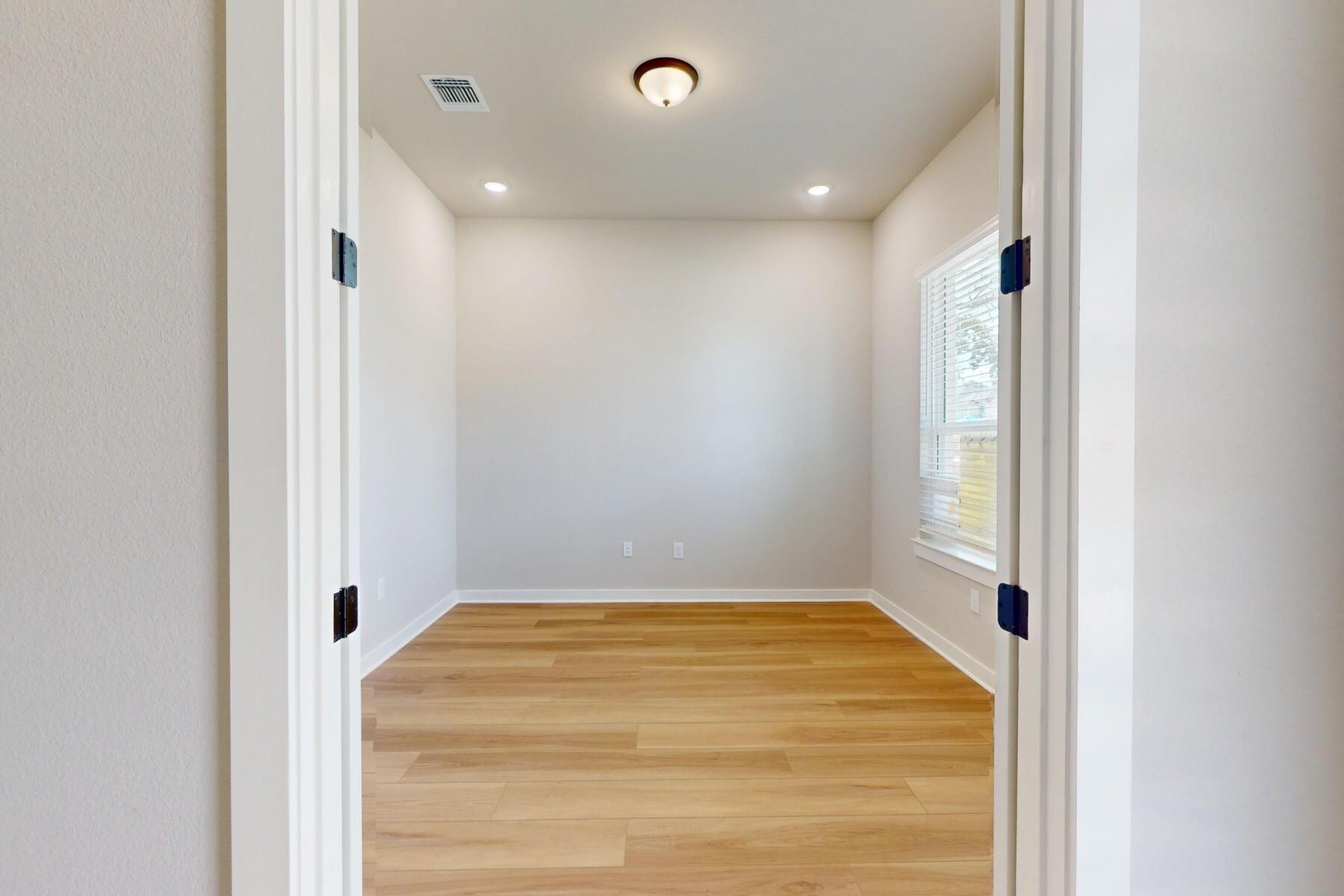 3928 Fulton Dr, Leander, TX 78641