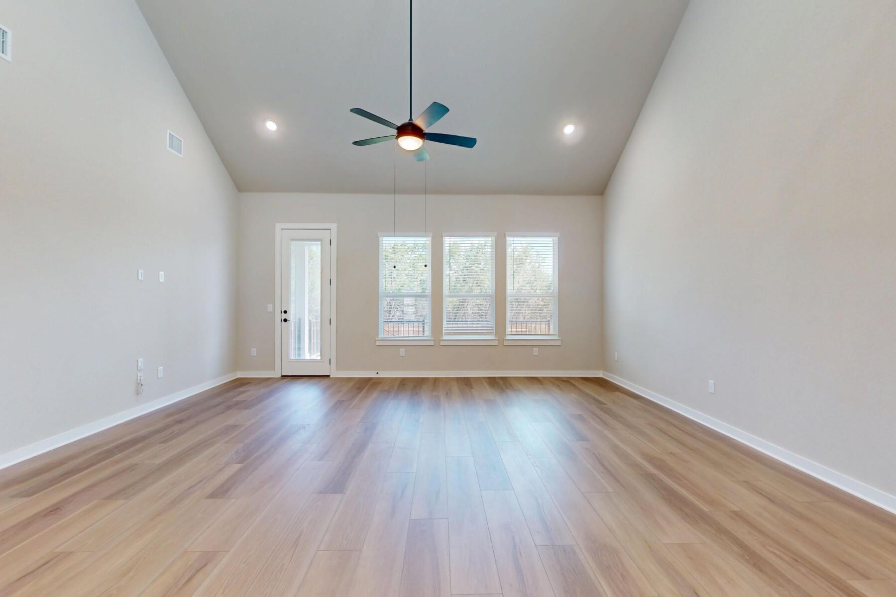 3928 Fulton Dr, Leander, TX 78641