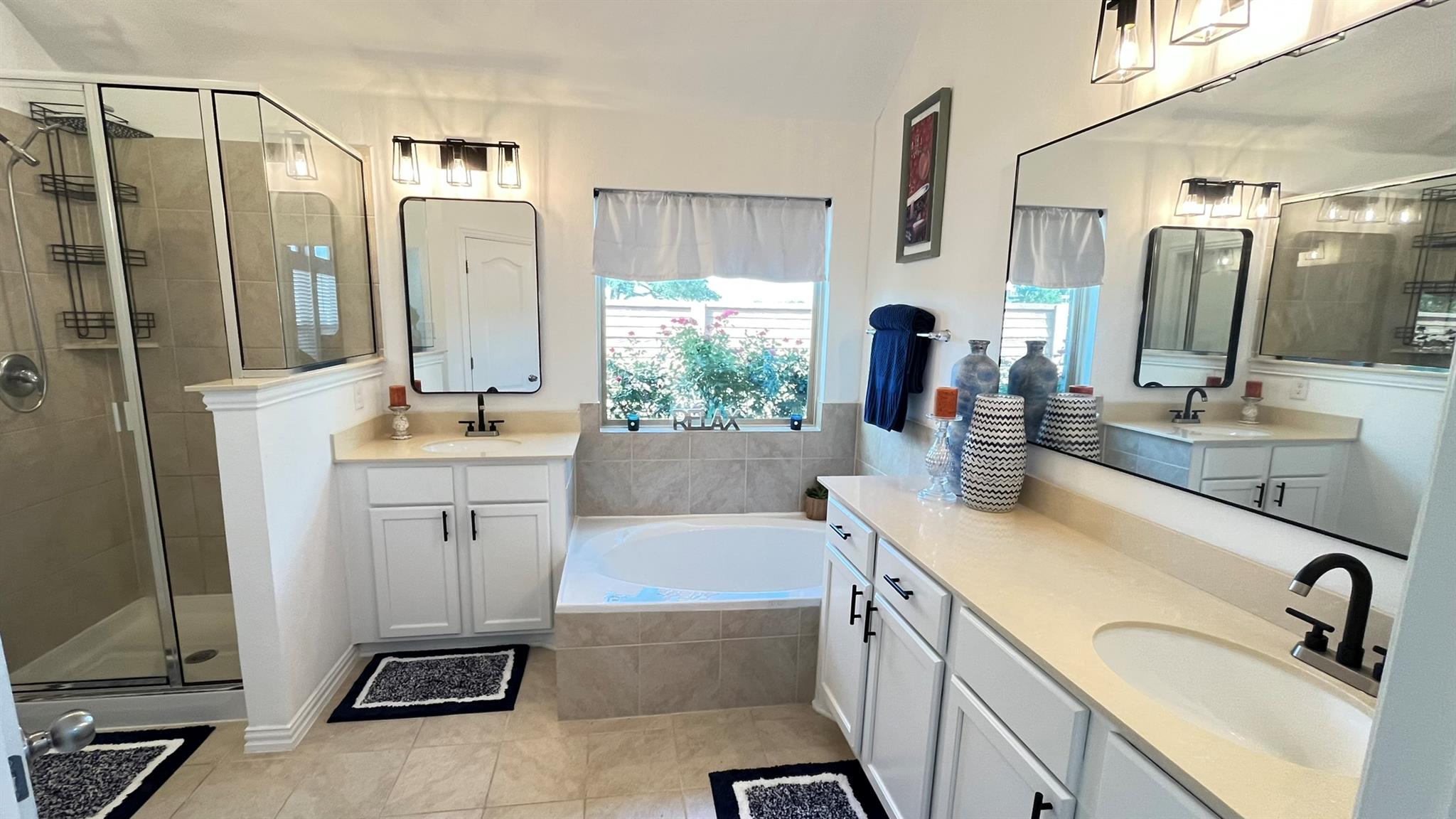 157 Monroe Dr, Kyle, TX 78640