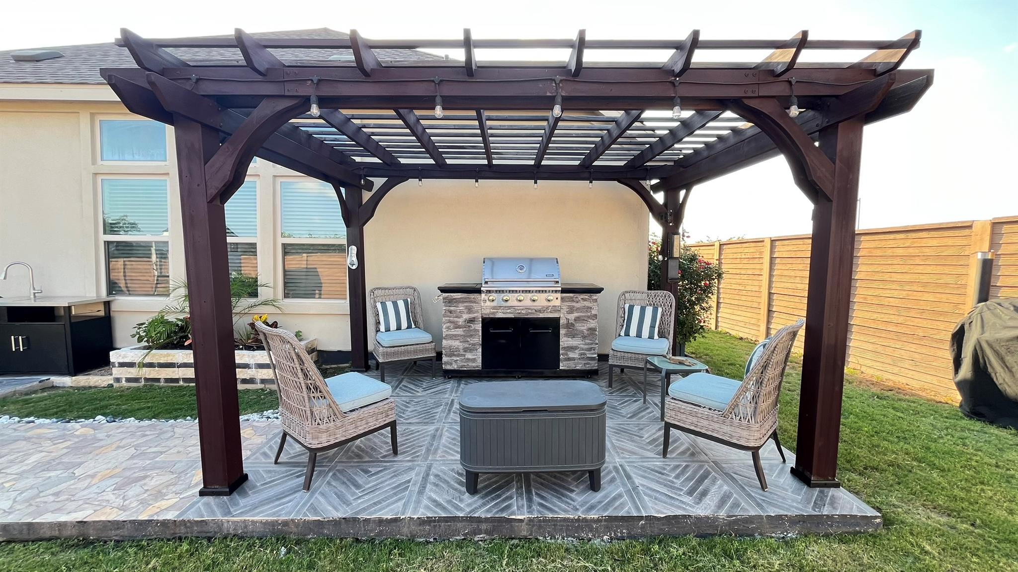 157 Monroe Dr, Kyle, TX 78640