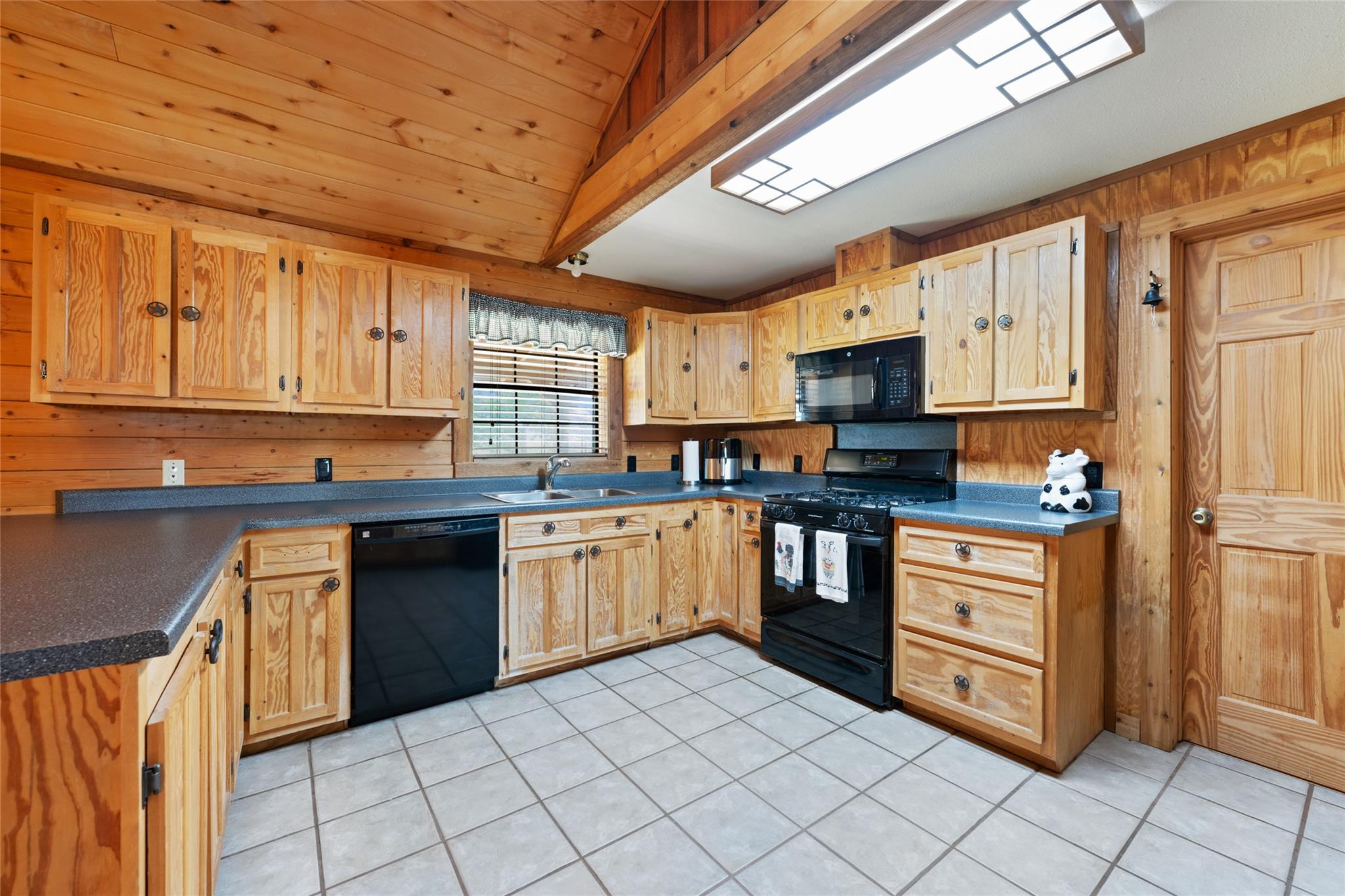 16009 Bobby Rd, Manor, TX 78653