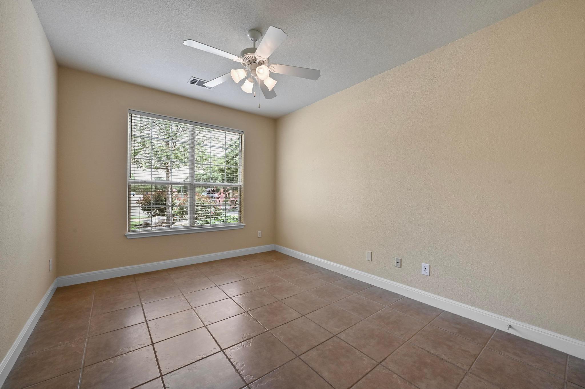 1800 Jentsch Ct # 12a, Austin, TX 78745