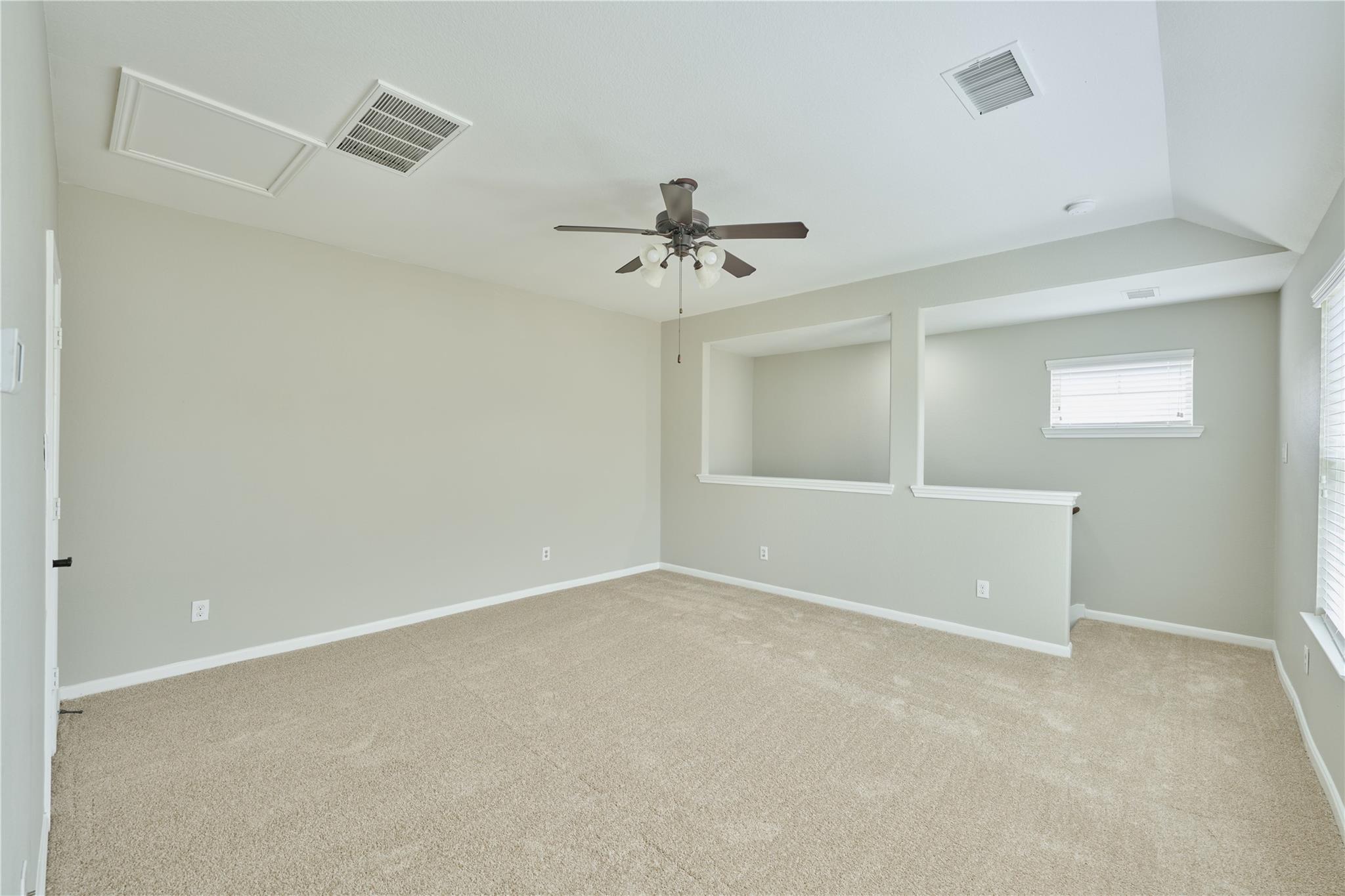 6531 Hunters Creek Ln, Baytown, TX 77521