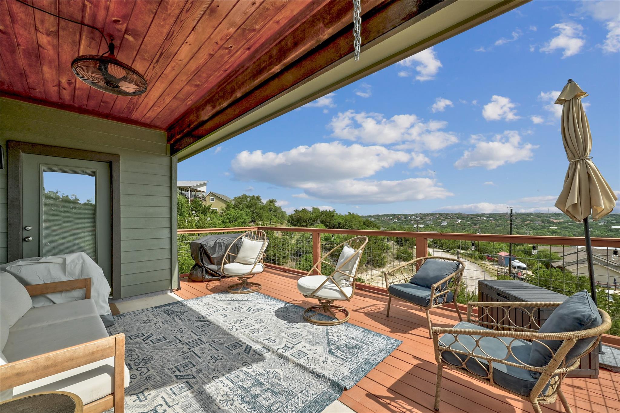 17837 Panorama Dr, Dripping Springs, TX 78620