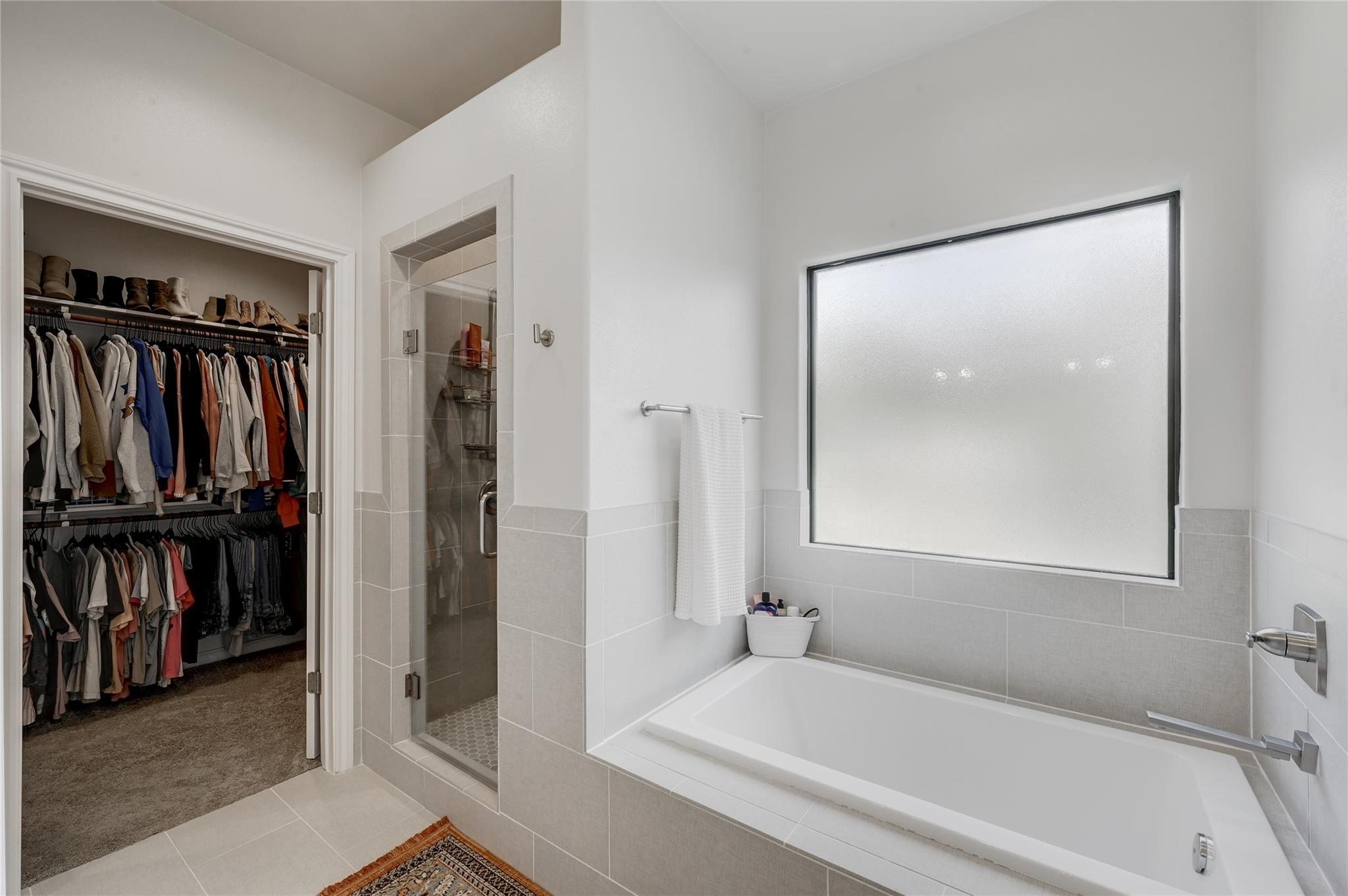 17837 Panorama Dr, Dripping Springs, TX 78620