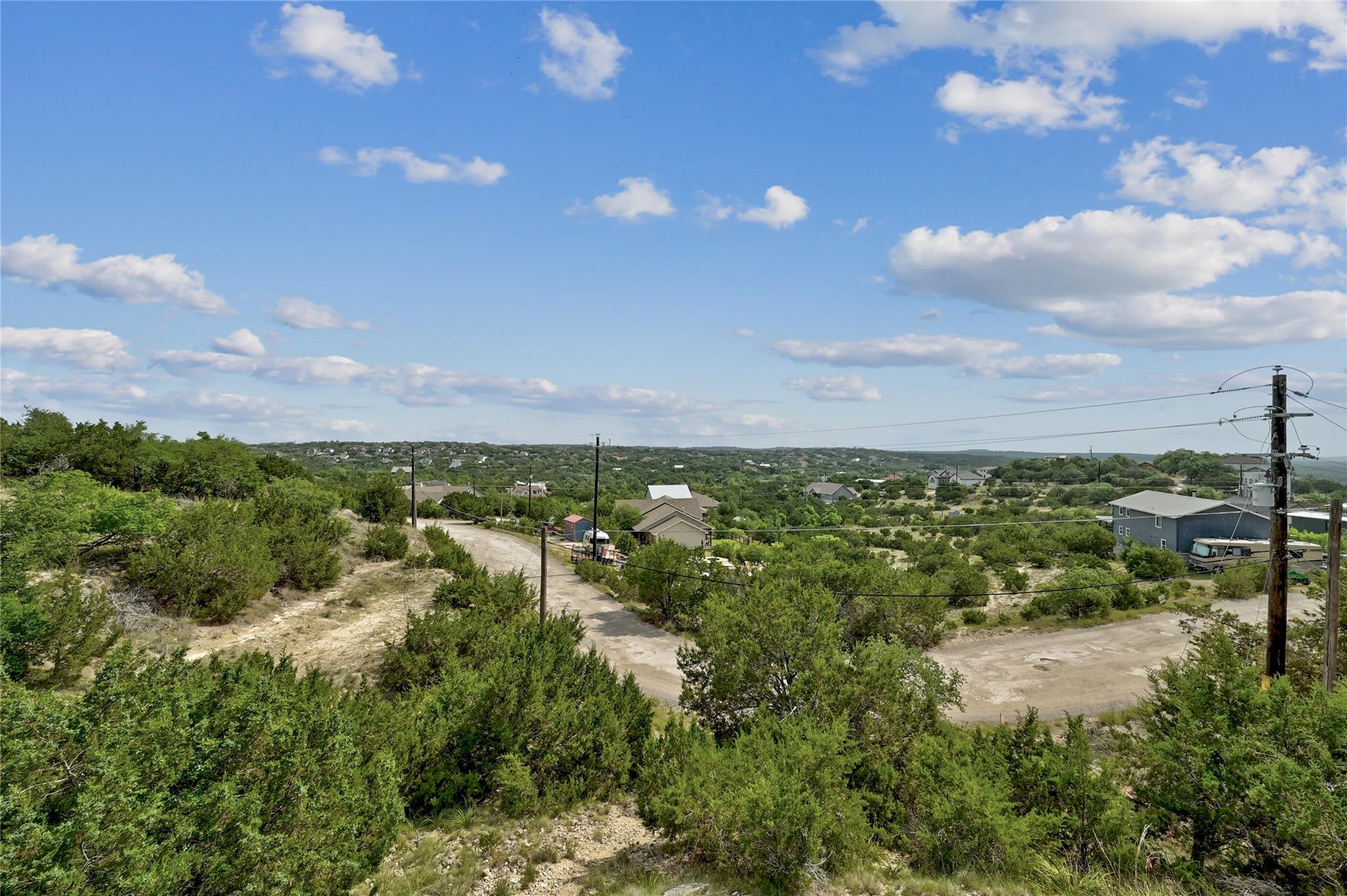 17837 Panorama Dr, Dripping Springs, TX 78620