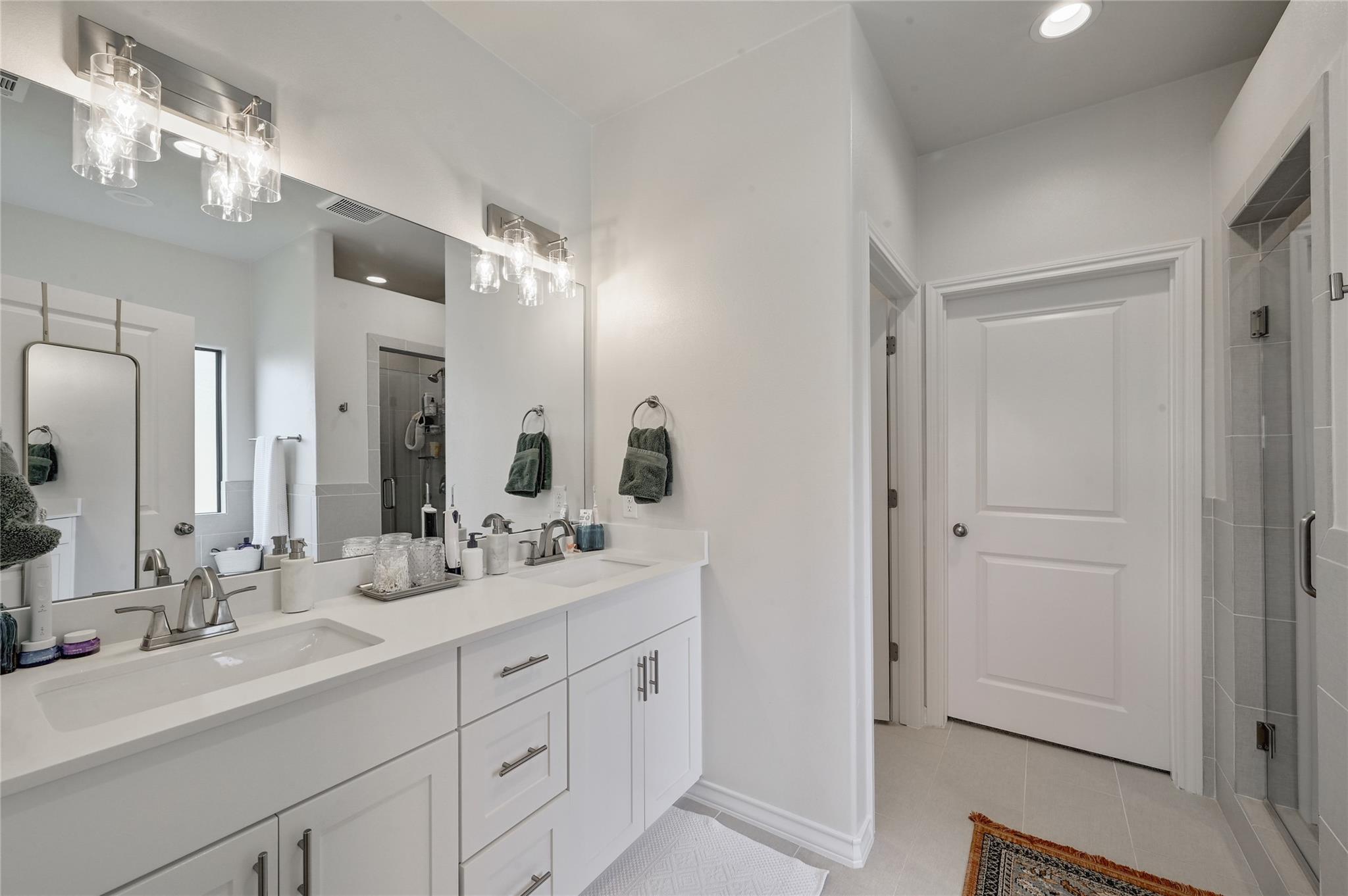 17837 Panorama Dr, Dripping Springs, TX 78620