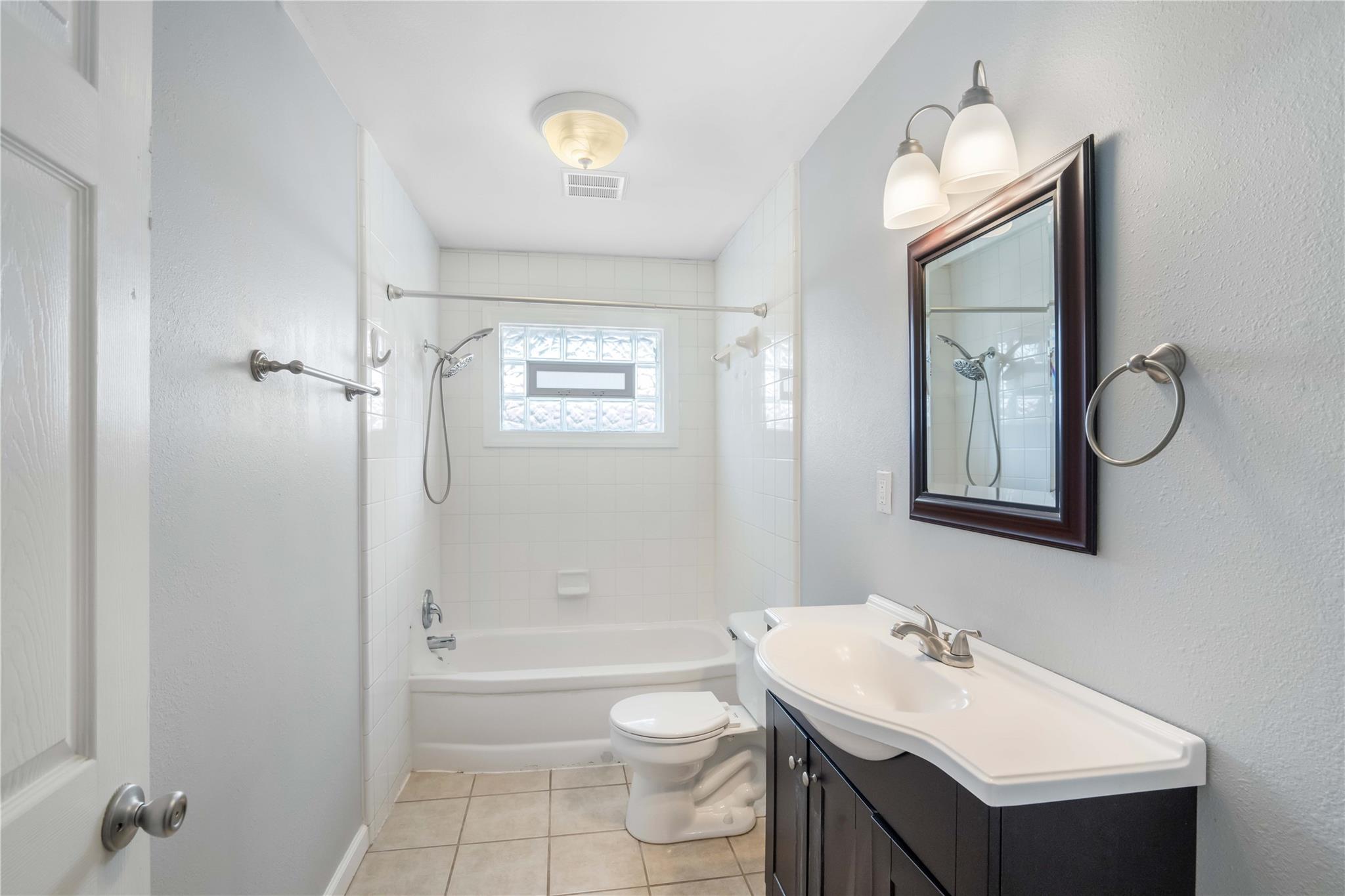 206 S Mustang Ave, Cedar Park, TX 78613