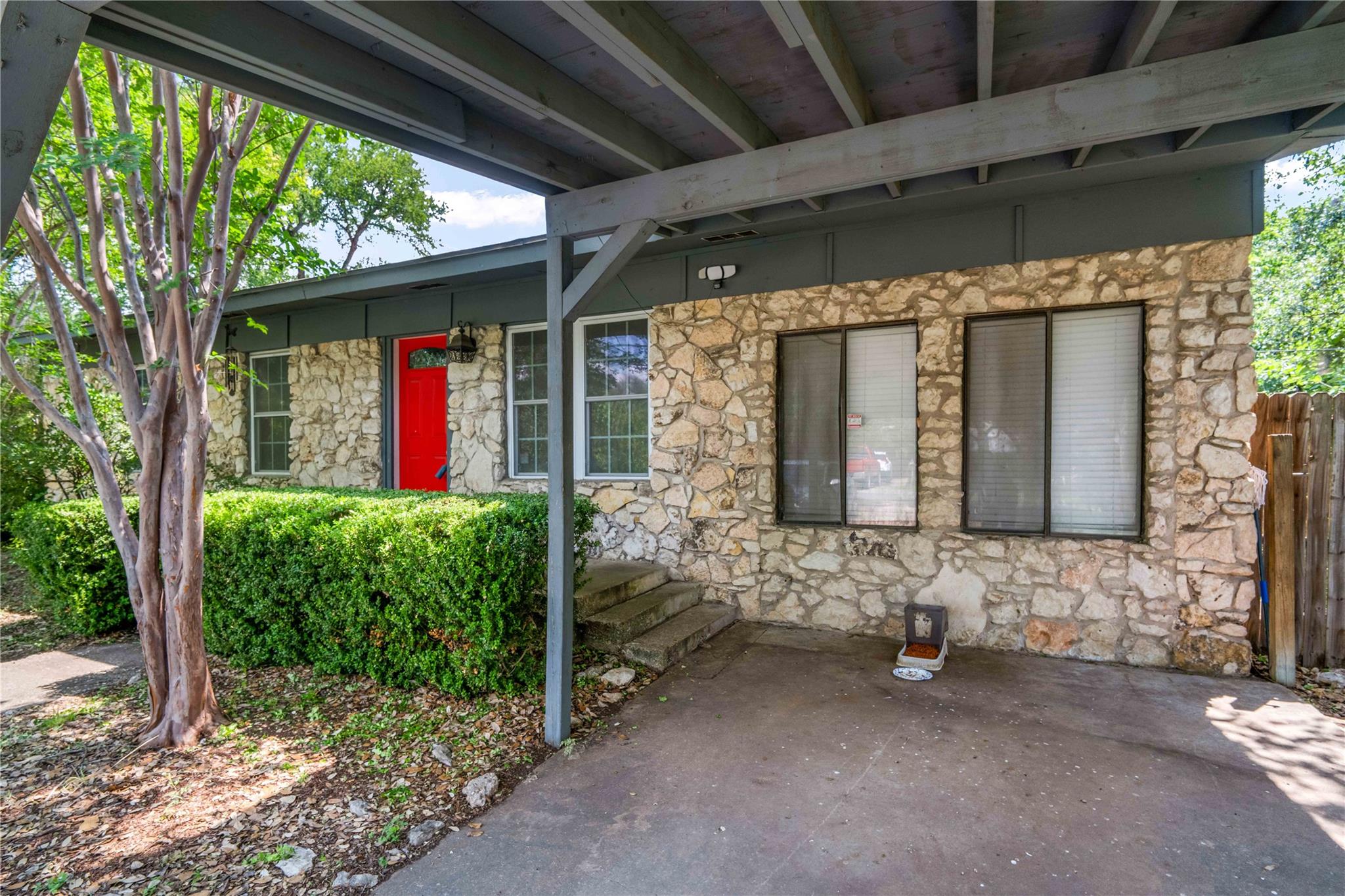206 S Mustang Ave, Cedar Park, TX 78613