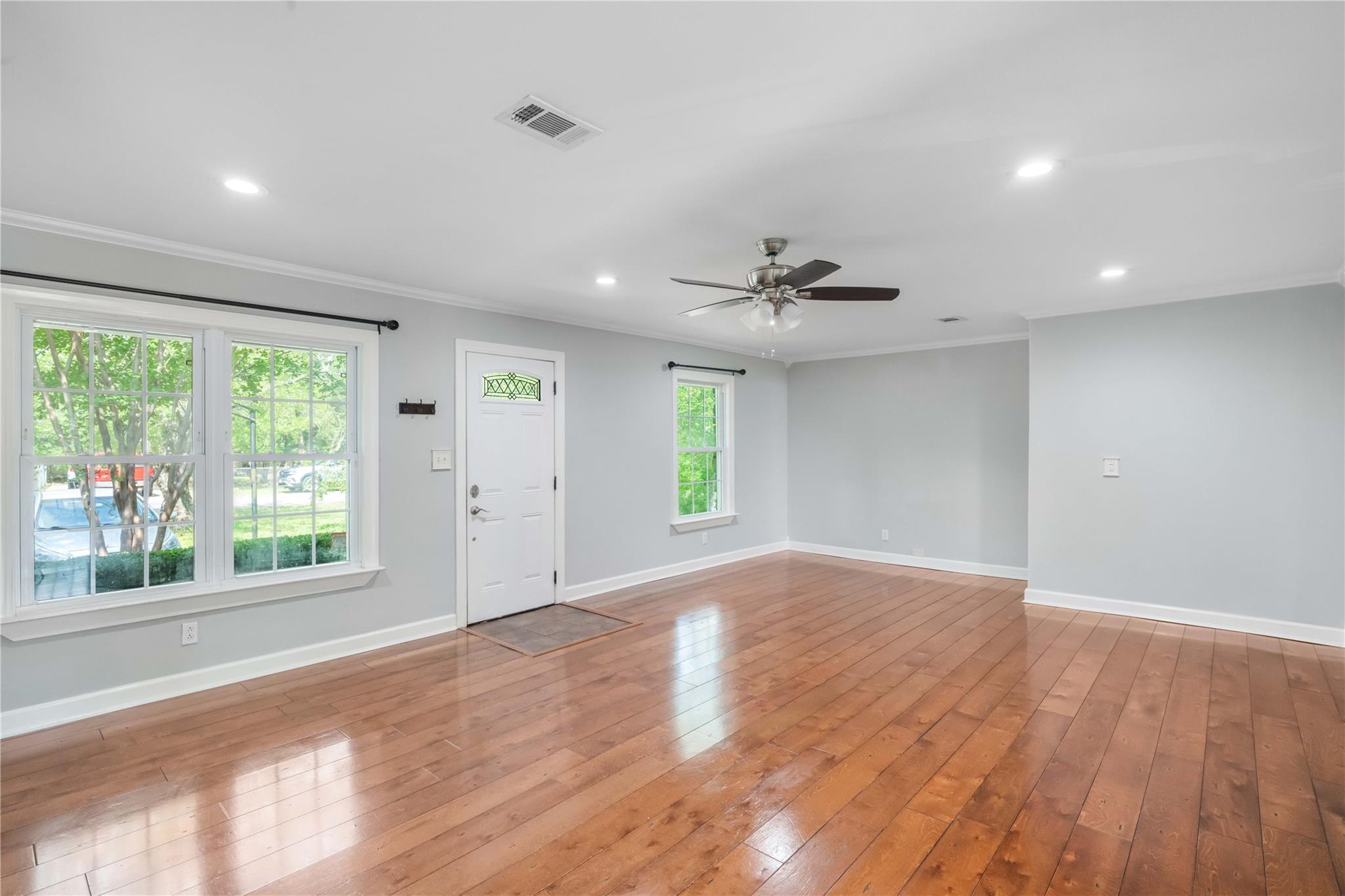 206 S Mustang Ave, Cedar Park, TX 78613