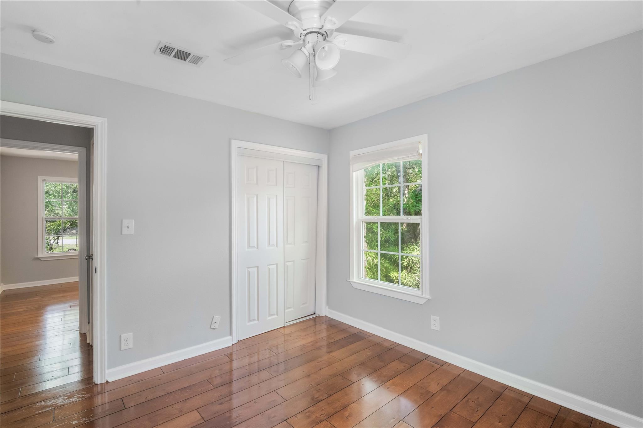 206 S Mustang Ave, Cedar Park, TX 78613
