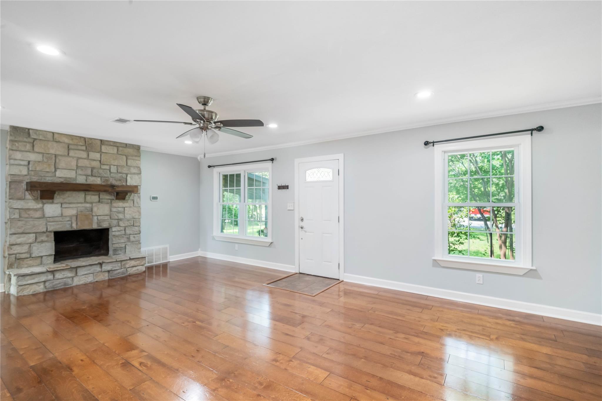 206 S Mustang Ave, Cedar Park, TX 78613