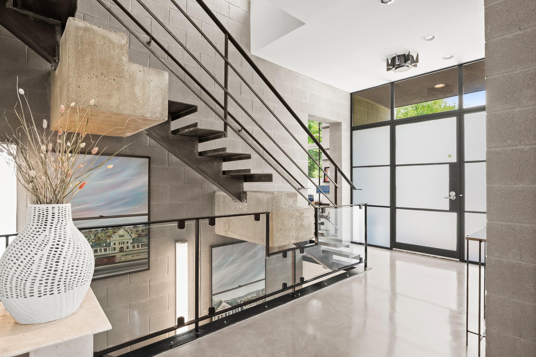 1003 E 8th St, Austin, TX 78702